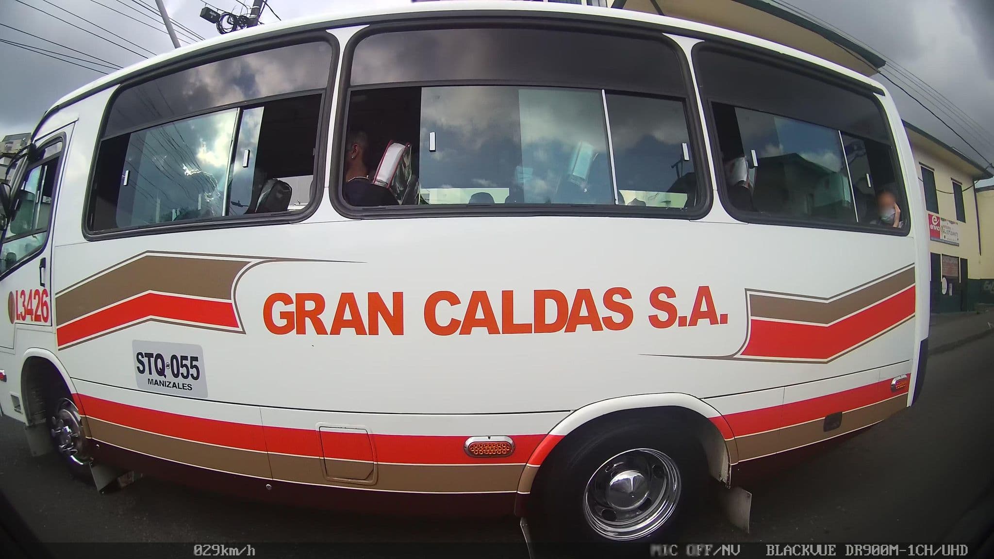 Street view near Hospedaje Y Restaurante Casaquinta, Manizales — © kaart_2 (CC BY-SA · Mapillary)