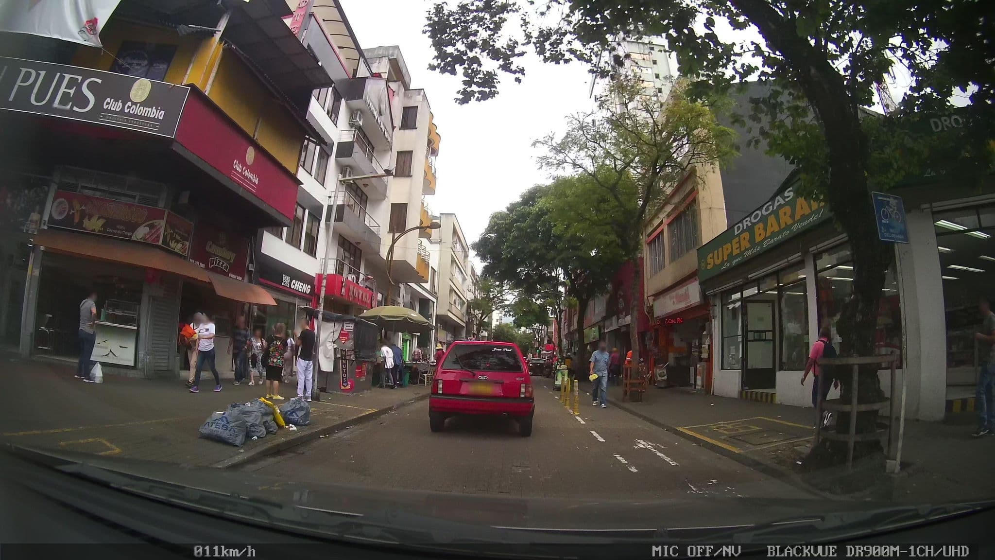 Street view near Hotel Luxor, Pereira — © kaart_2 (CC BY-SA · Mapillary)