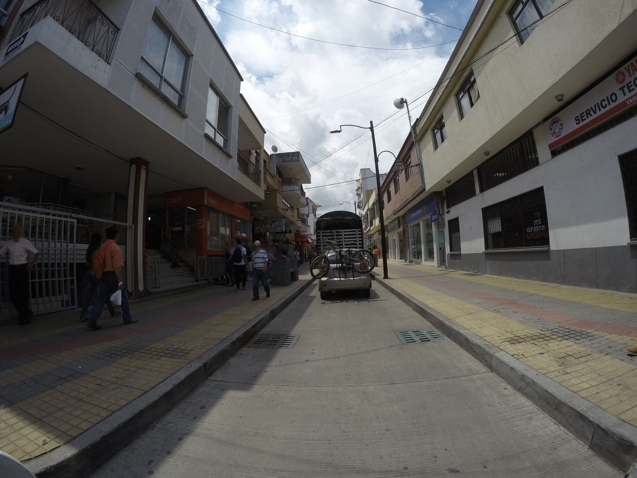 Street view near La Pequeña Granja De Mamá Lulú, Quimbaya — © humano (CC BY-SA · Mapillary)