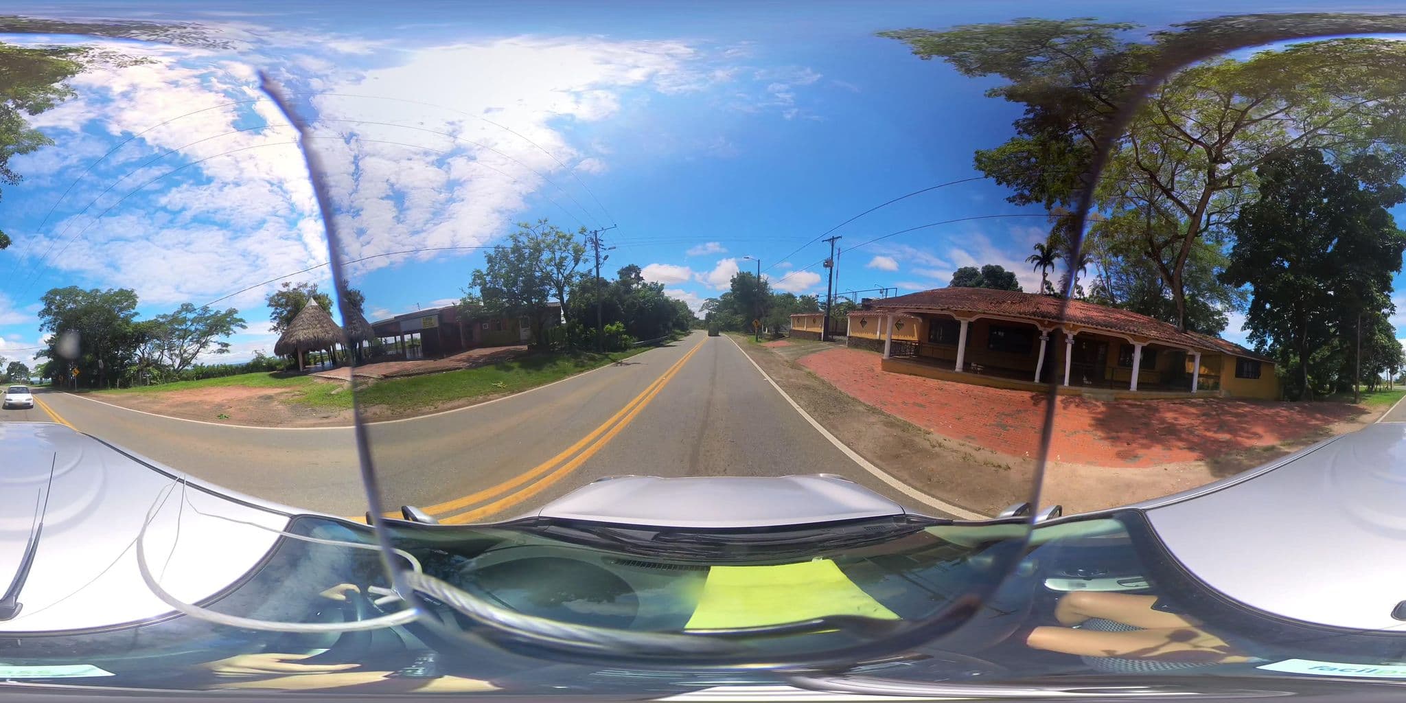 Street view near Hotel Del Camino, Puerto López — © juanmelo (CC BY-SA · Mapillary)