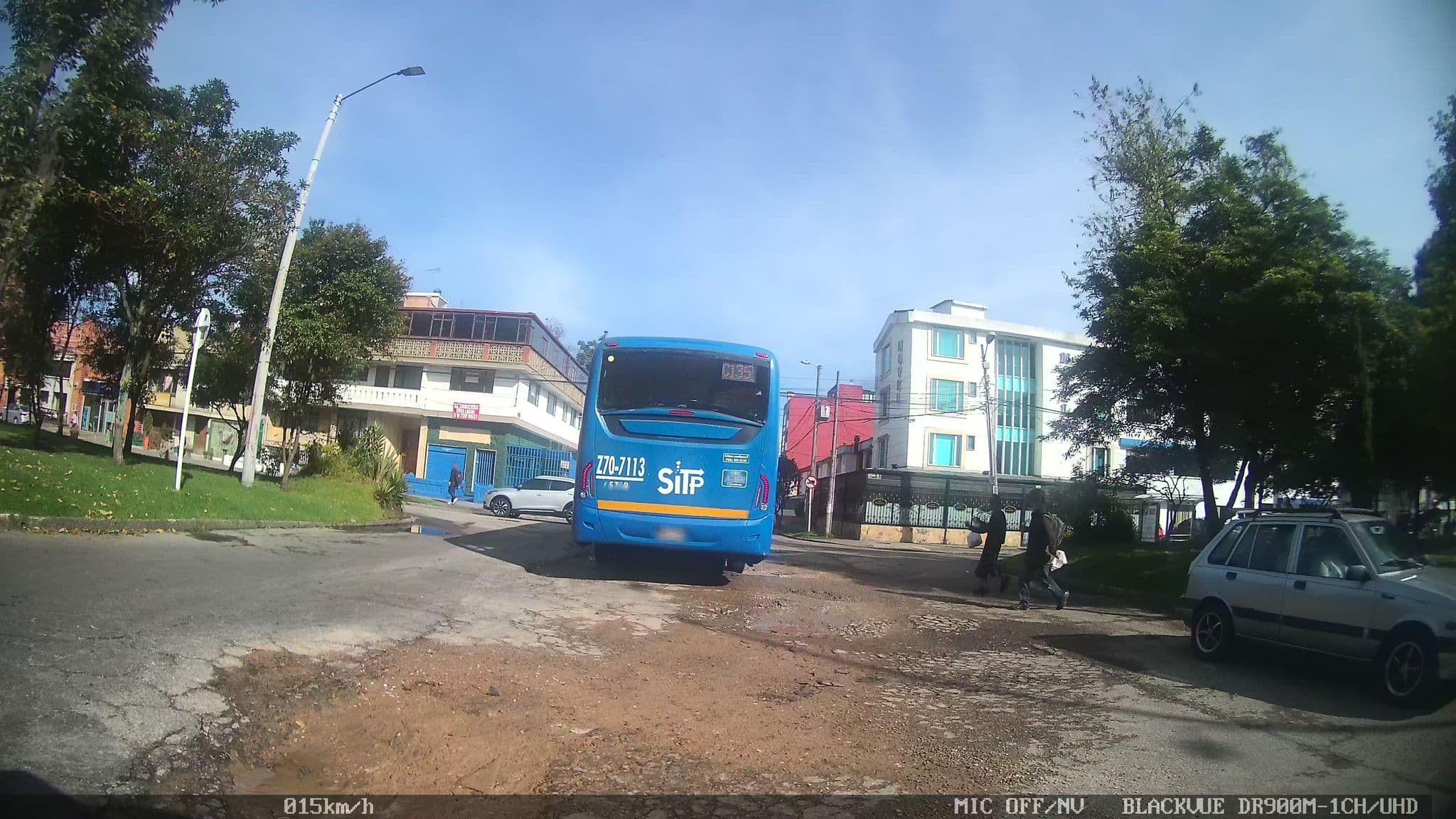 Street view near Casa Mahanaim, Bogotá — © taylorsmock (CC BY-SA · Mapillary)