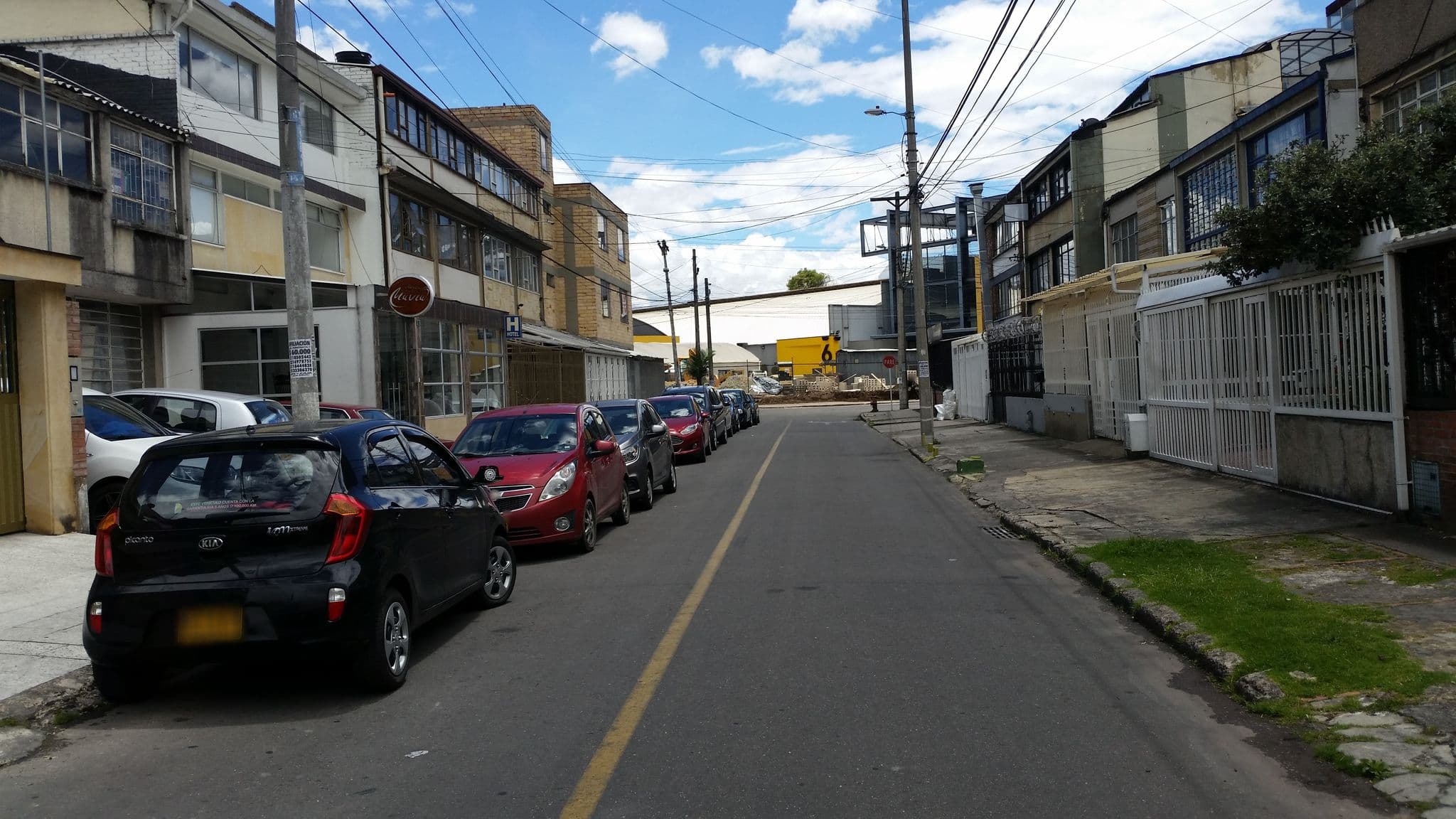 Street view near Hotel Boutique Mavia, Bogotá — © ejegg (CC BY-SA · Mapillary)
