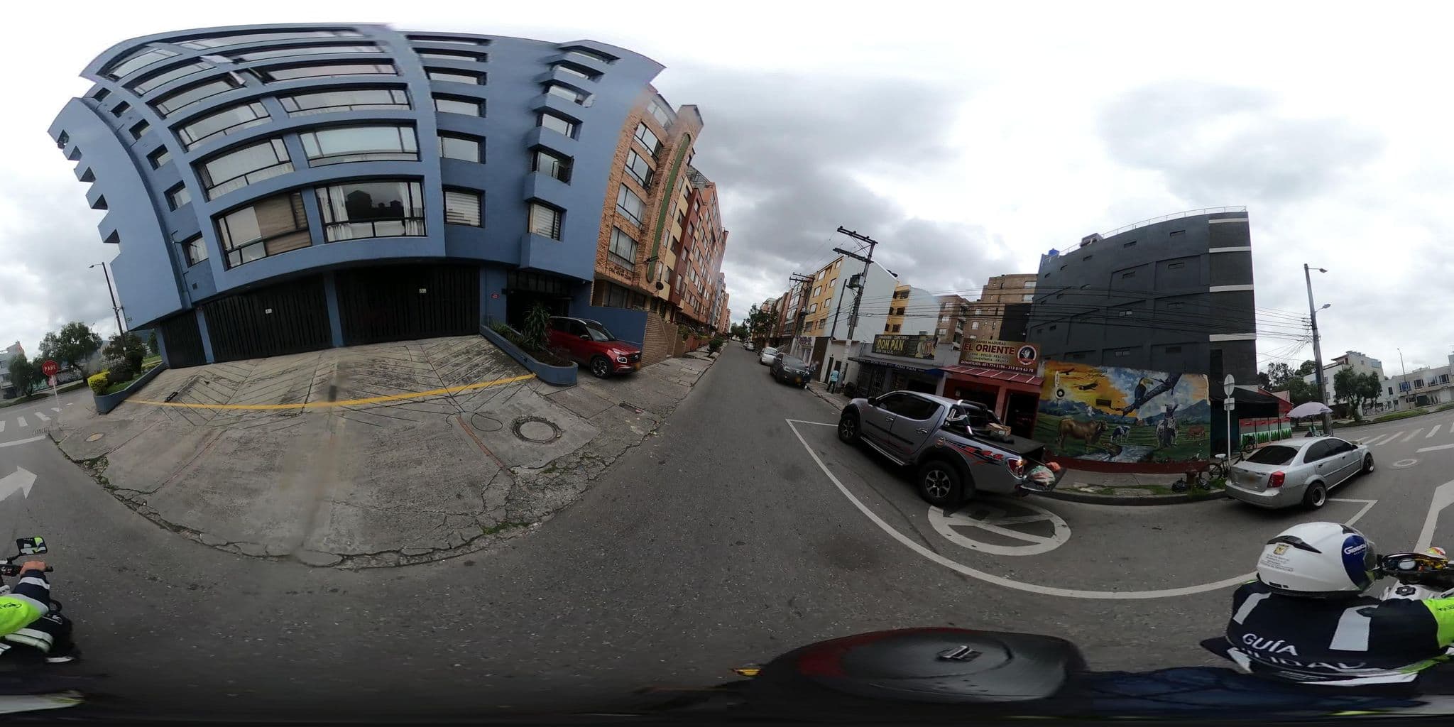Street view near Hotel  Ejecutivo Av. La Esperanza, Bogotá — © jramonSDM (CC BY-SA · Mapillary)