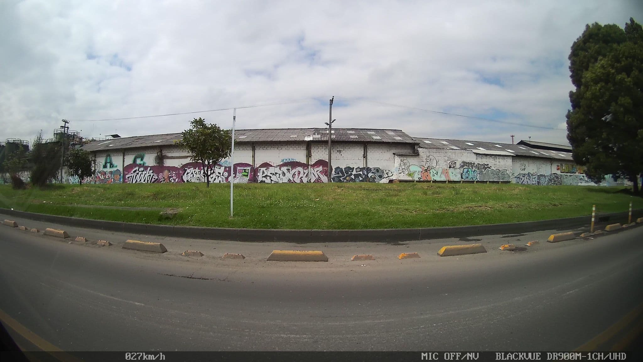 Street view near La Antigua Casa Hotel, Bogotá — © kaart5 (CC BY-SA · Mapillary)