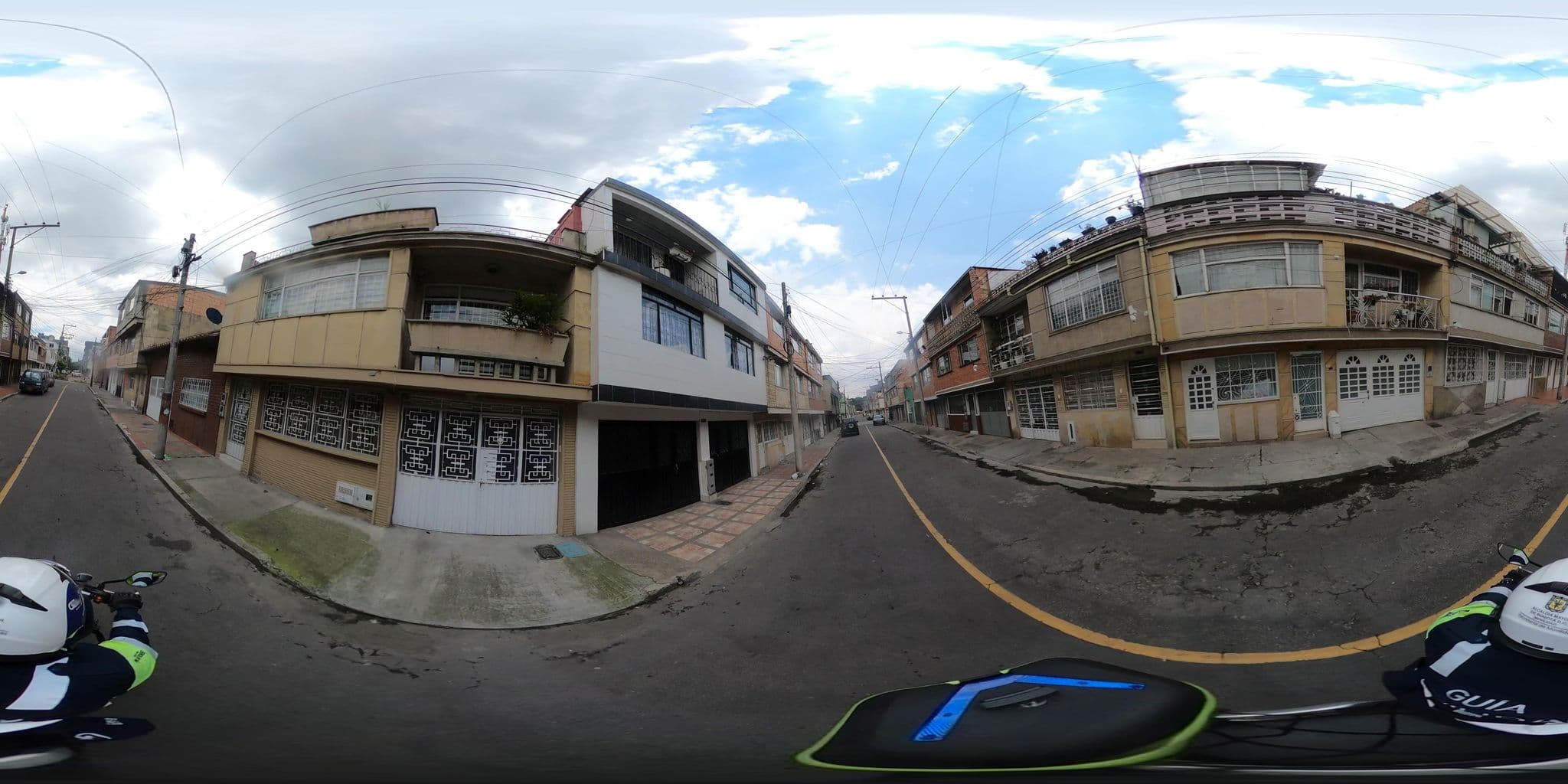 Street view near Hogar Gerontológico Hermanos Gil, Bogotá — © rbolivar (CC BY-SA · Mapillary)