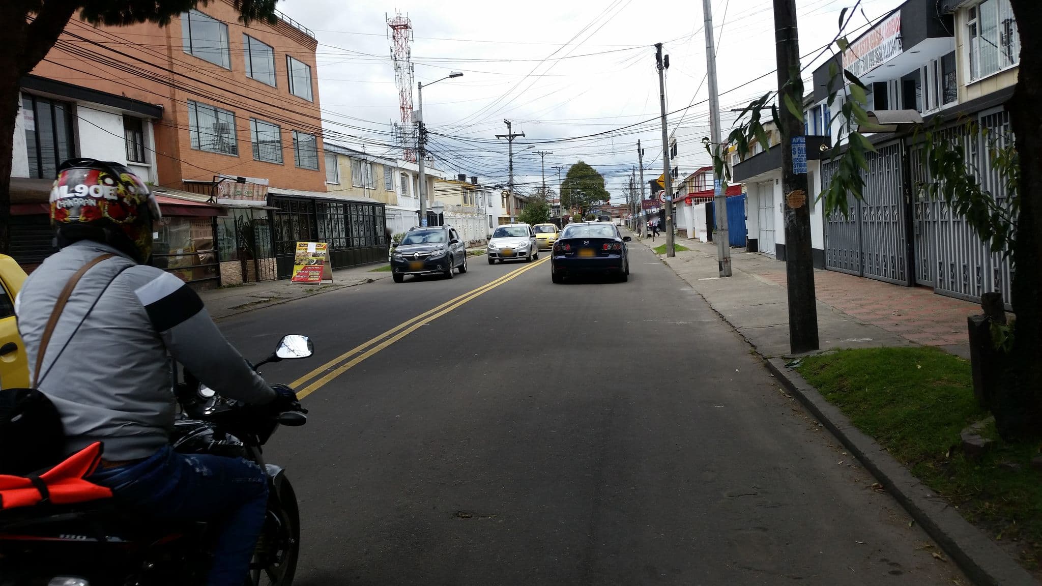 Street view near Hotel Casa Normandia 2, Bogotá — © ejegg (CC BY-SA · Mapillary)