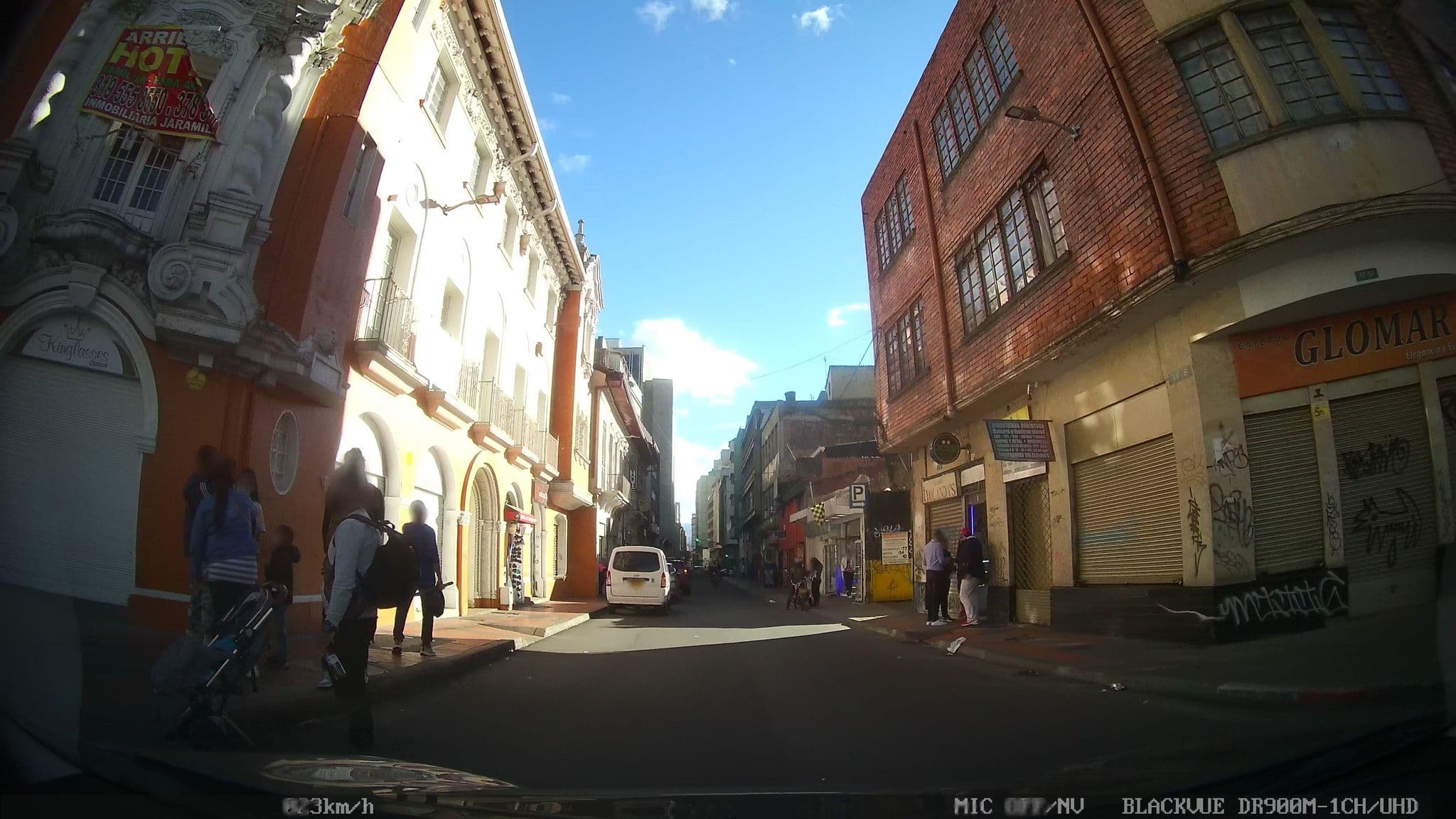 Street view near Hotel Ámbar, Bogotá — © kaart_4 (CC BY-SA · Mapillary)