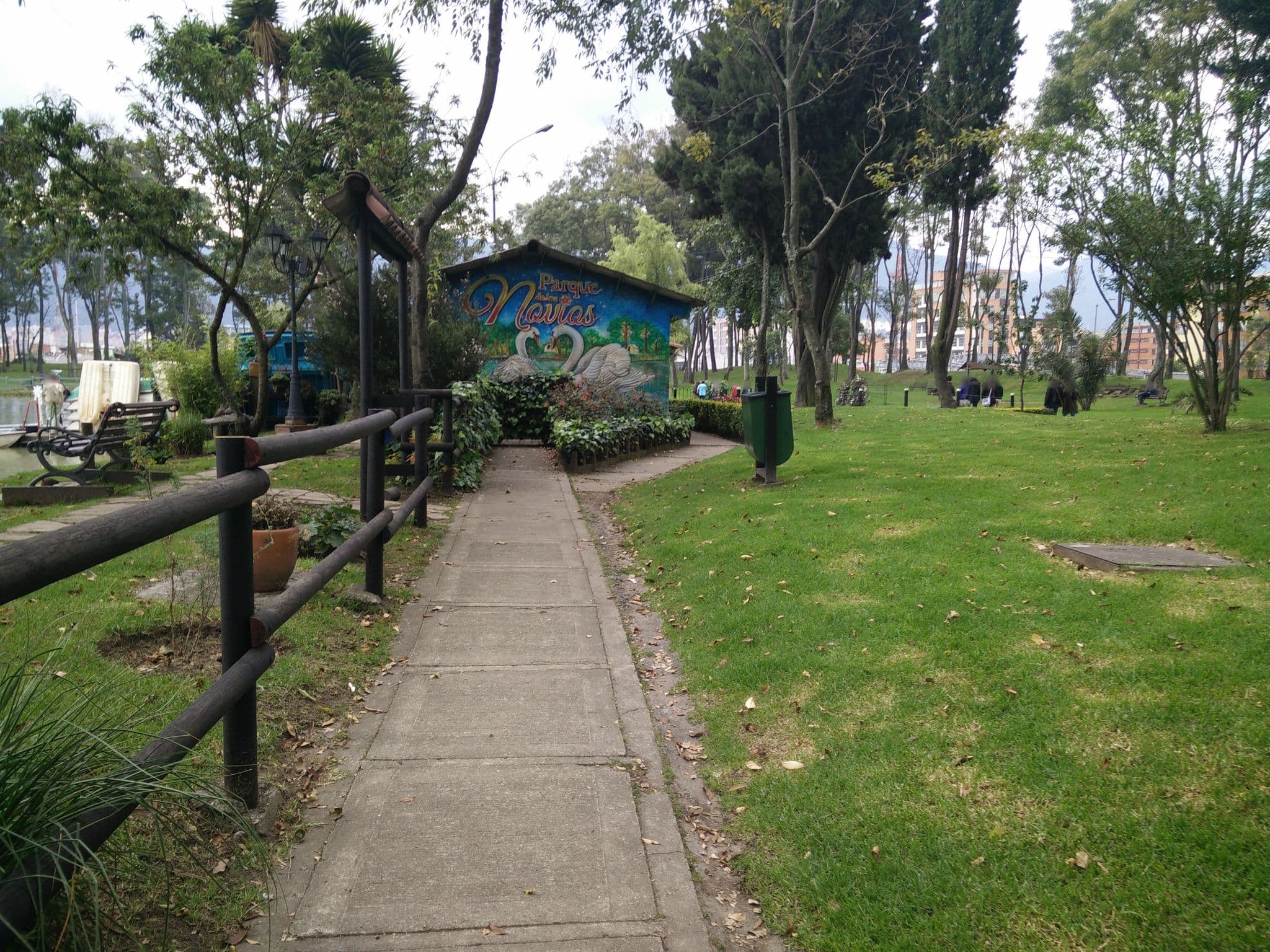 Street view near Ecogreen Hostel, Bogotá — © epiragauta (CC BY-SA · Mapillary)