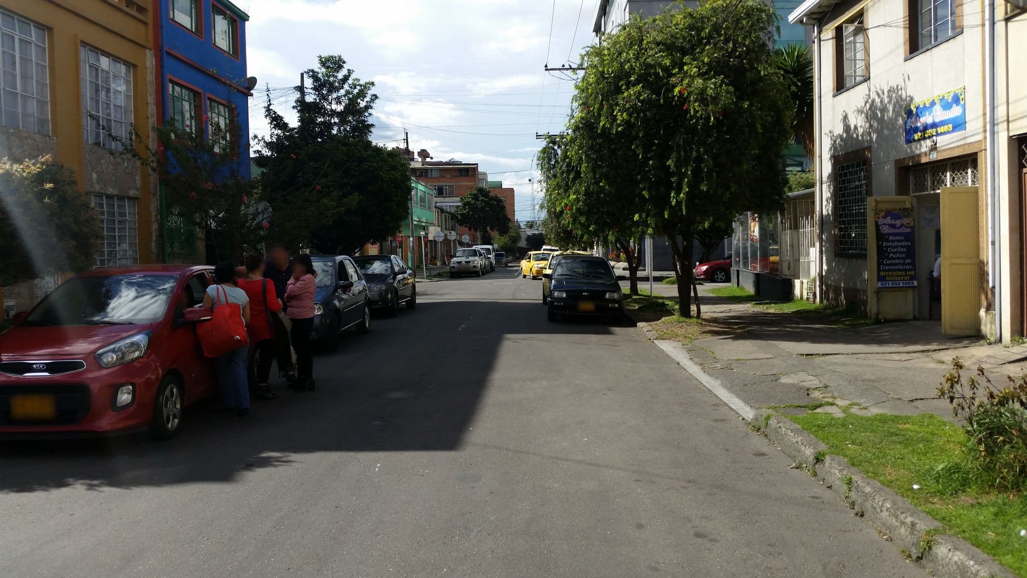 Street view near Hotel Lemus Plaza, Bogotá — © ejegg (CC BY-SA · Mapillary)