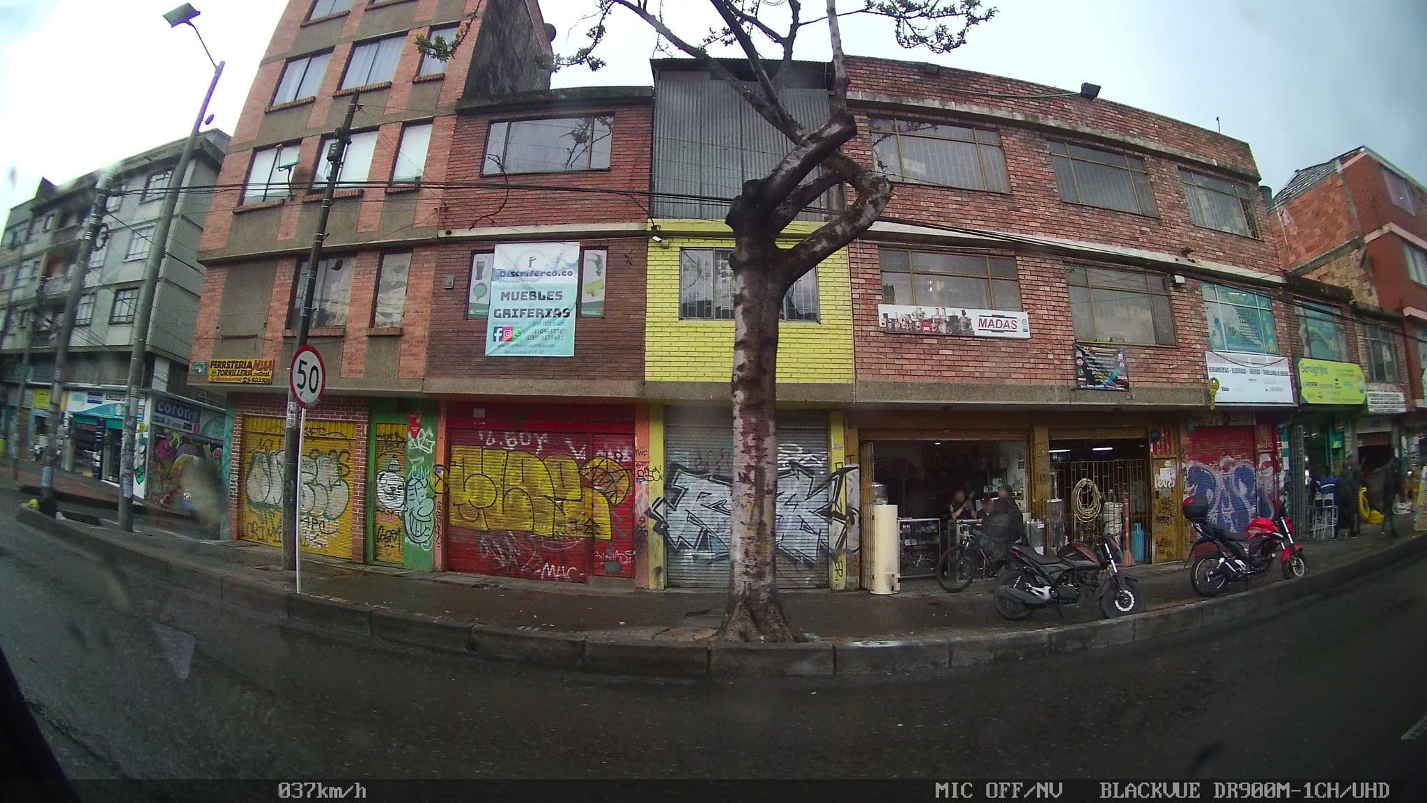 Street view near Acosta Martínez Olga, Bogotá — © kaart_4 (CC BY-SA · Mapillary)
