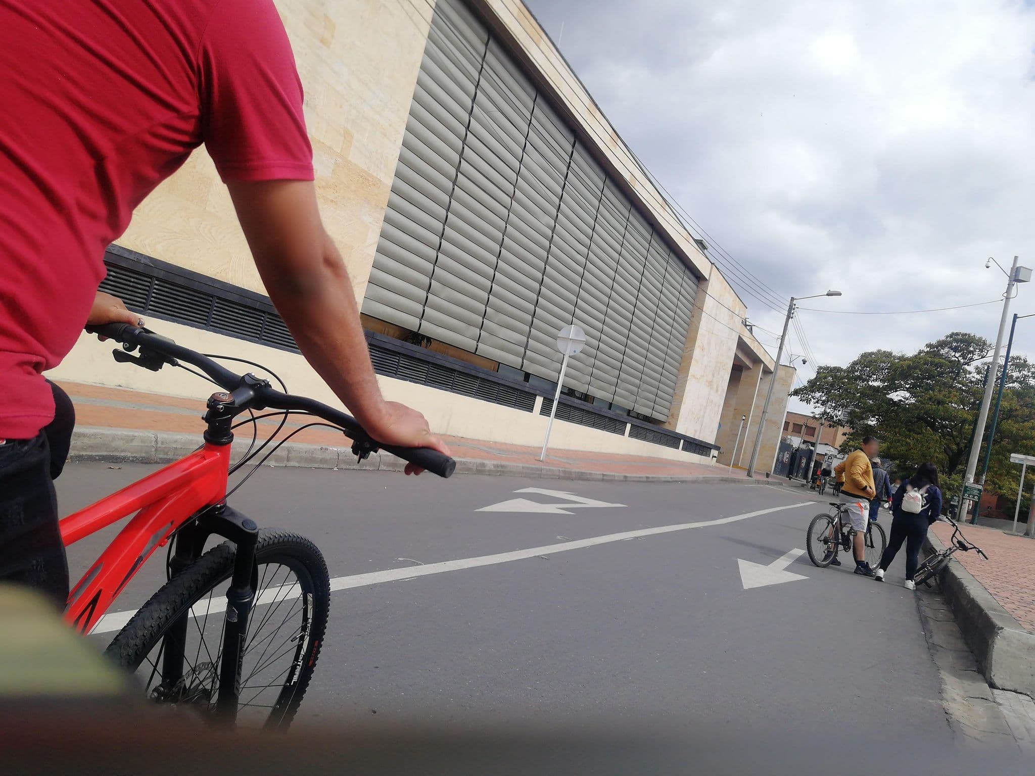 Street view near Agua Bed & Breakfast, Bogotá — © juanmelo (CC BY-SA · Mapillary)