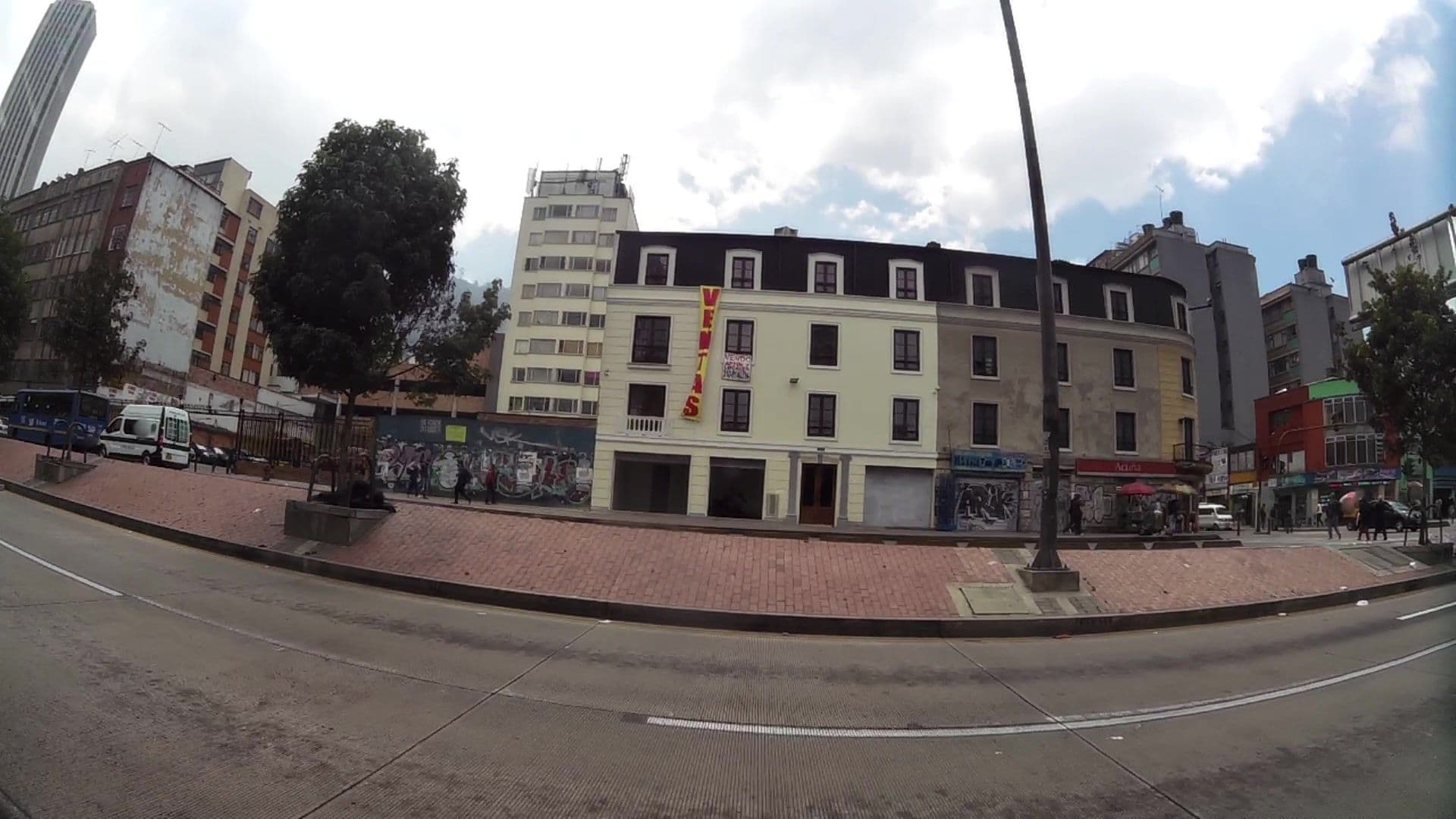 Street view near Construcciones E Inversiones De Colombia Ltda, Bogotá — © kaartcam (CC BY-SA · Mapillary)