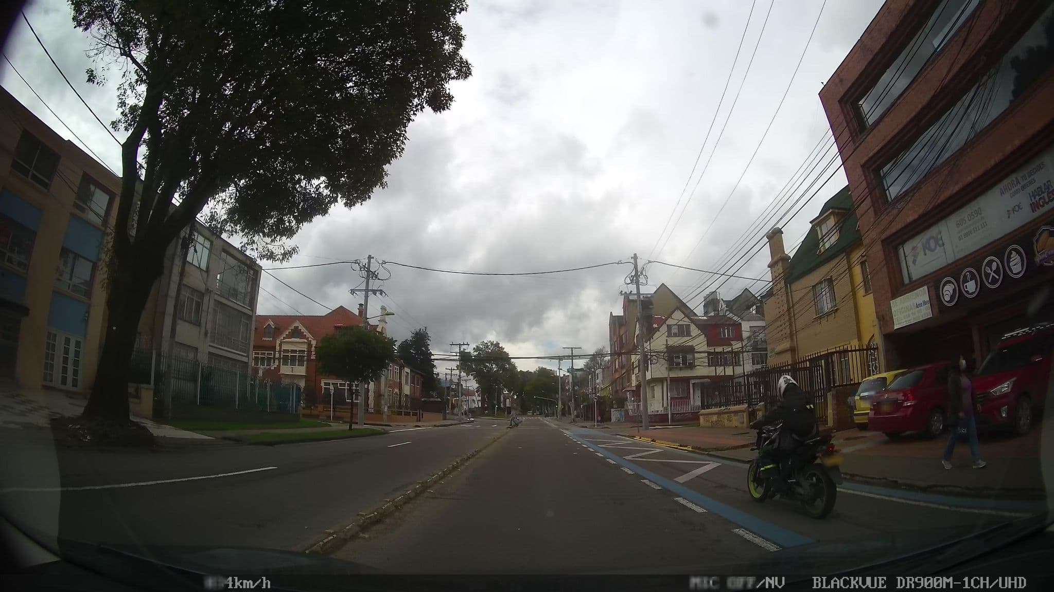 Street view near Hotel Caviar, Bogotá — © kaart_4 (CC BY-SA · Mapillary)