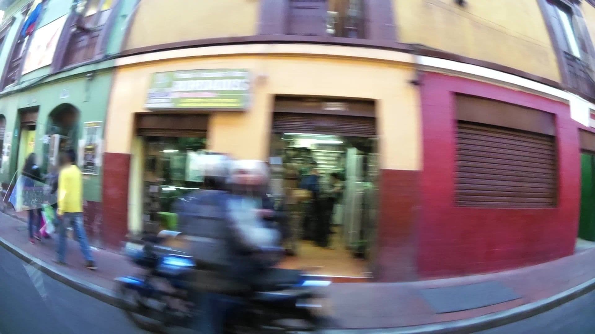 Street view near Hotel San Paolo di Torino, Bogotá — © kaartcam (CC BY-SA · Mapillary)