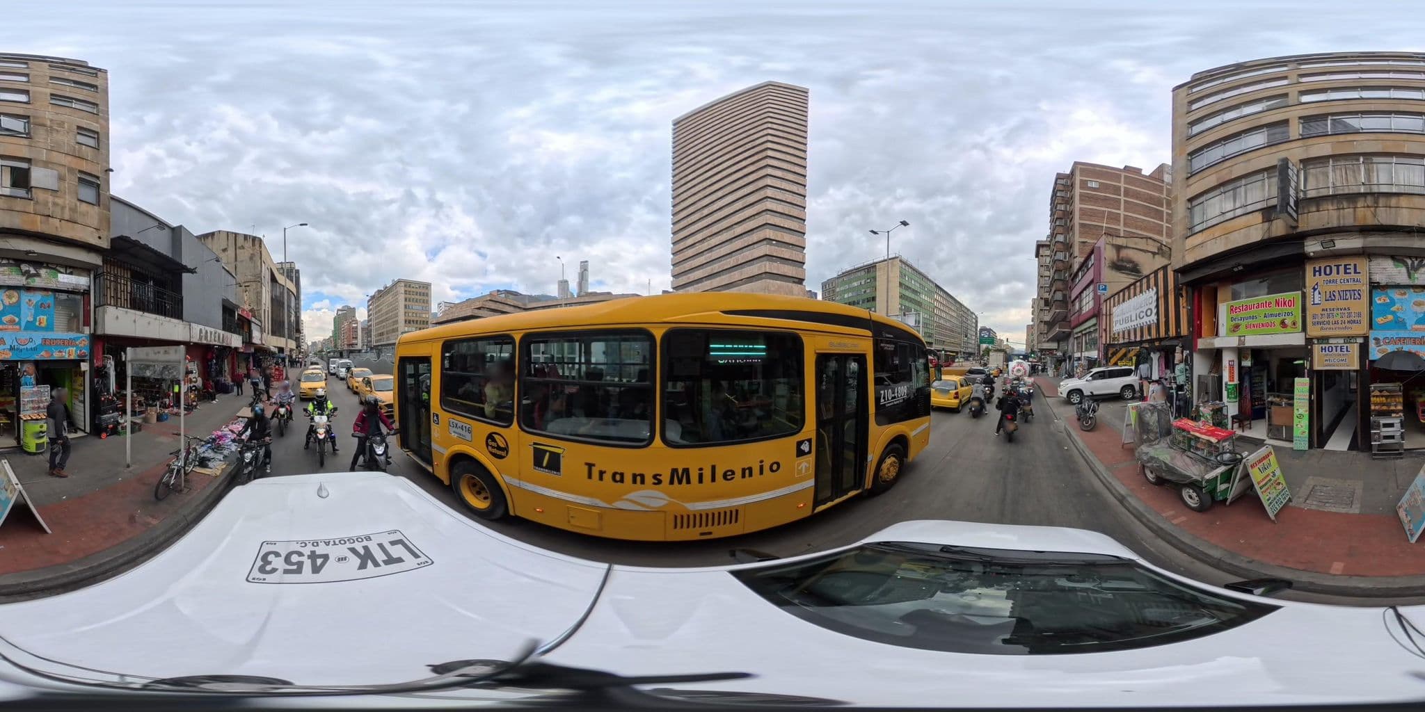 Street view near Hotel Torre Central, Bogotá — © cgalindop (CC BY-SA · Mapillary)