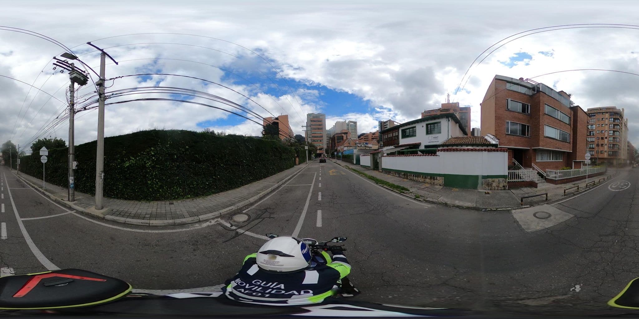 Street view near Celebrities Suites & Apartments, Barrio San Luis — © cgalindop (CC BY-SA · Mapillary)