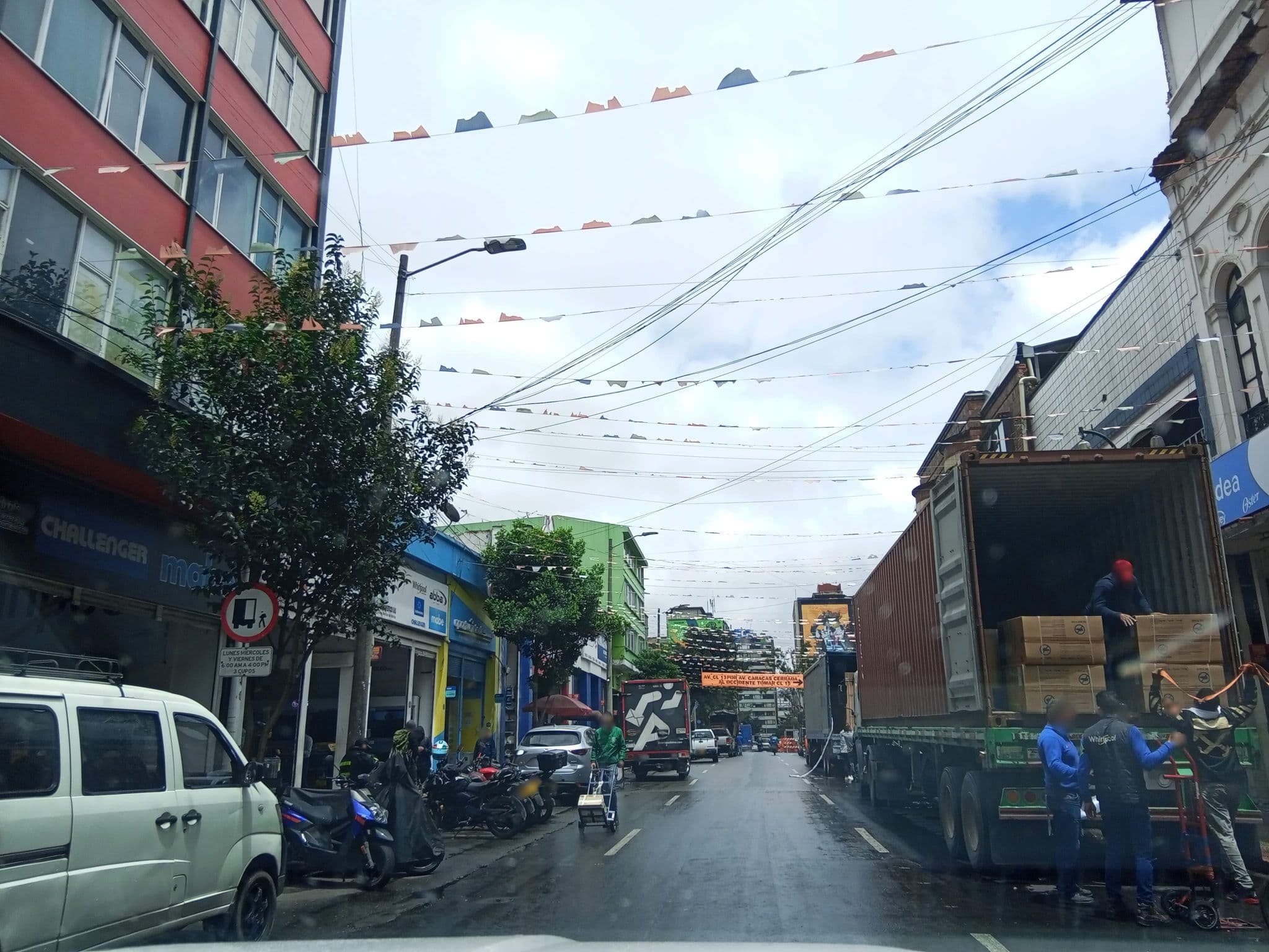 Street view near Residencias La Pampa, Bogotá — © MiguelForero (CC BY-SA · Mapillary)