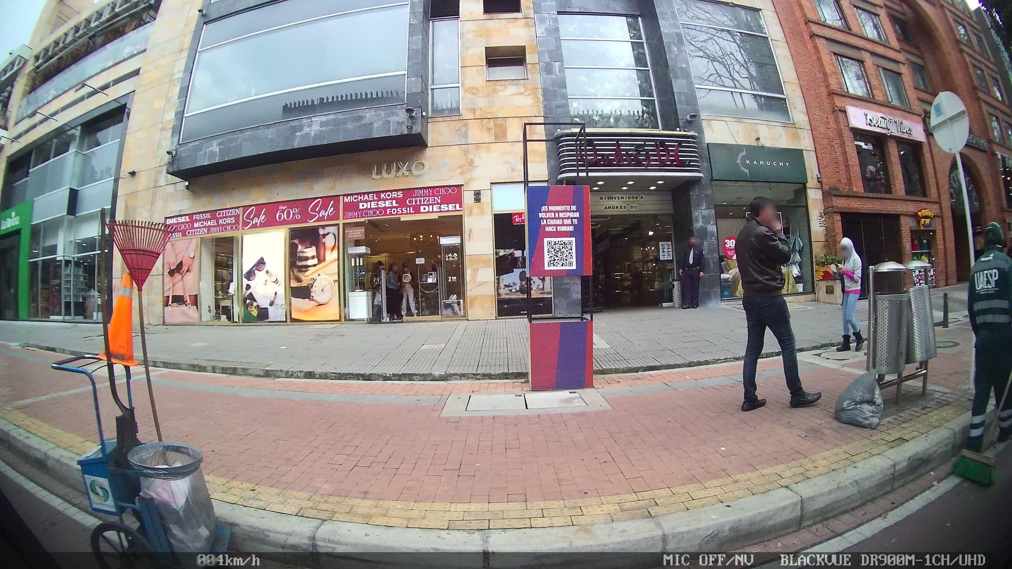 Street view near Hotel NH Bogotá Boheme Royal, Barrio San Luis — © kaart_4 (CC BY-SA · Mapillary)