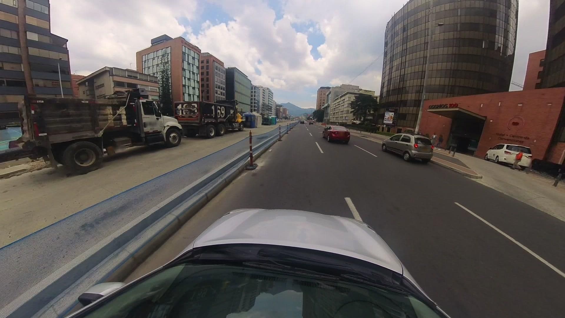 Street view near hab 619, Barrio San Luis — © Kaart_Local (CC BY-SA · Mapillary)