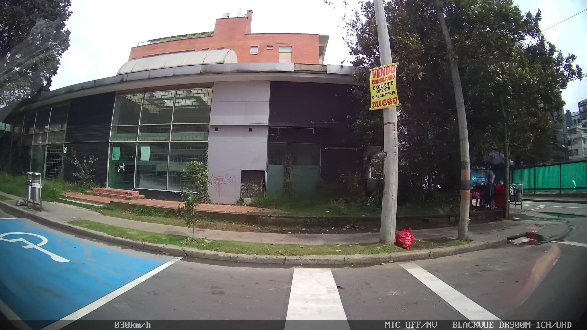 Street view near Blue Suites Hotel, Barrio San Luis — © kaart_4 (CC BY-SA · Mapillary)