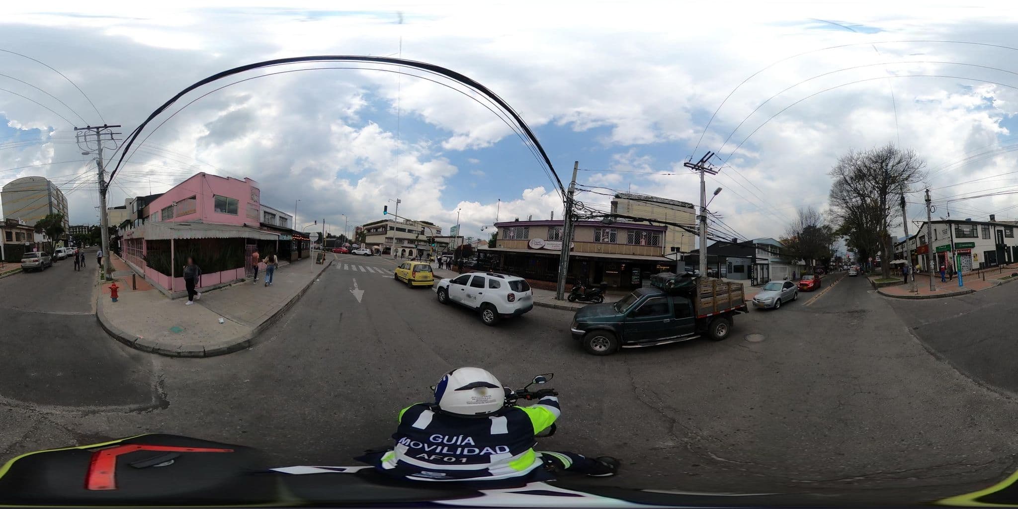 Street view near CM House Hotel, Barrio San Luis — © rbolivar (CC BY-SA · Mapillary)