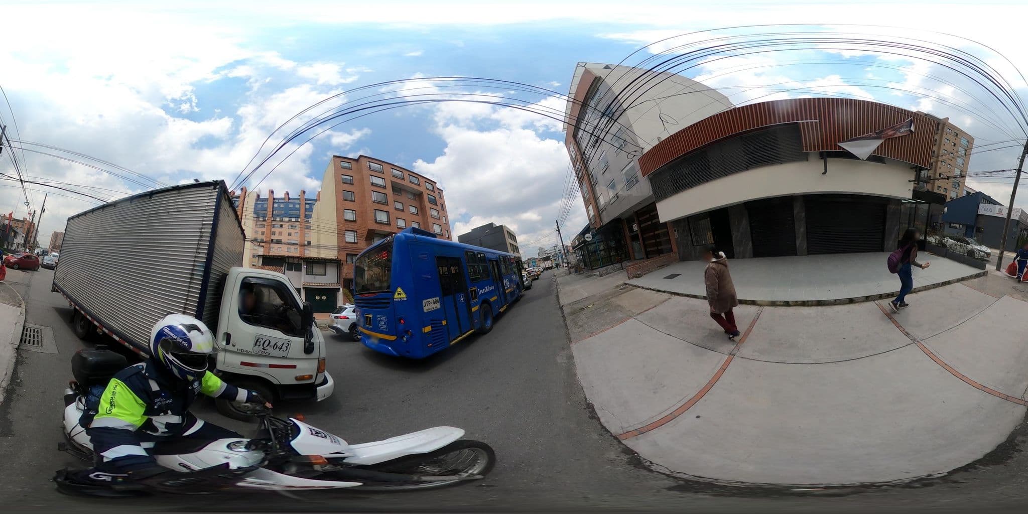 Street view near Wonderful House, Barrio San Luis — © rbolivar (CC BY-SA · Mapillary)