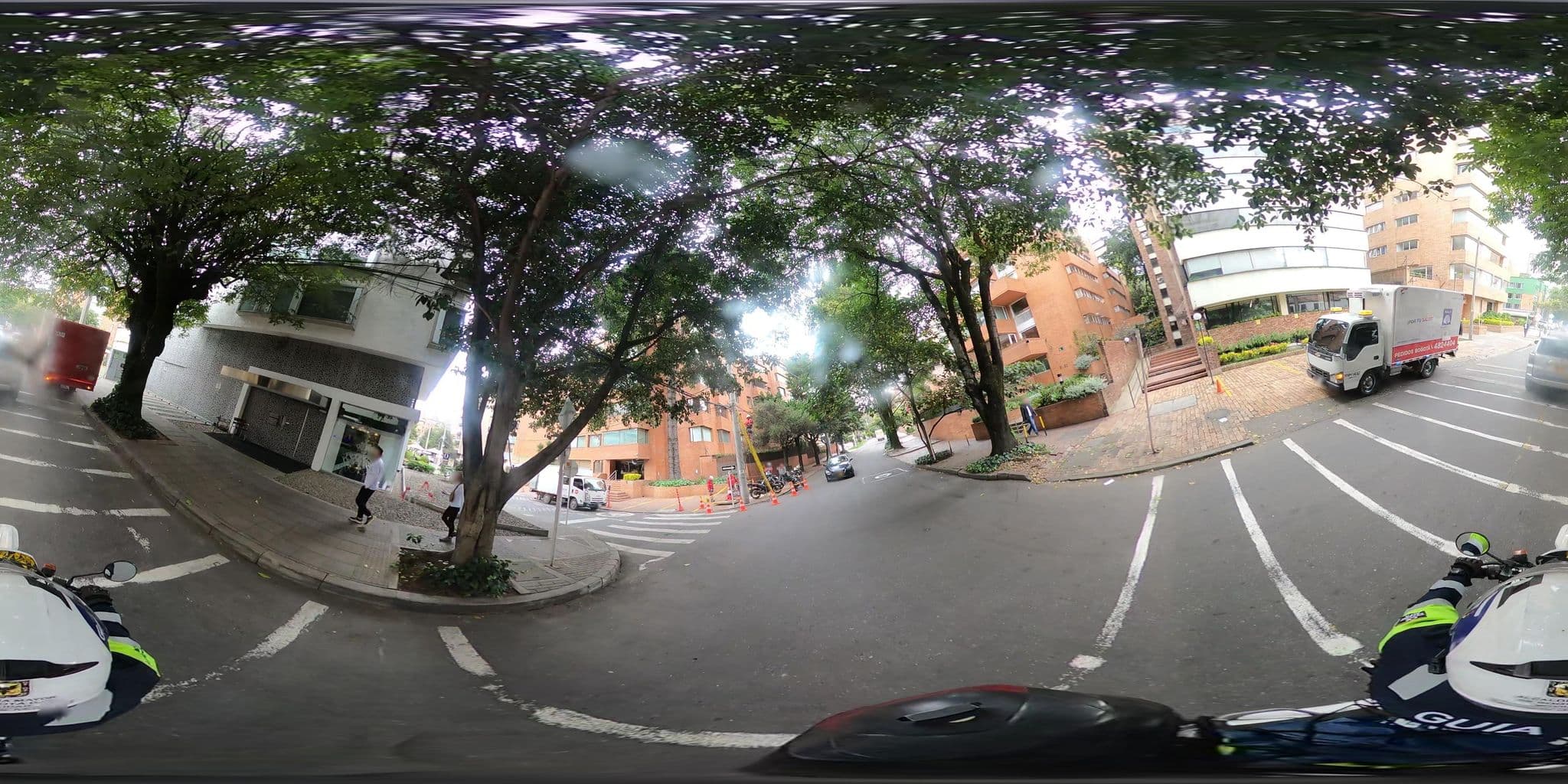Street view near Hotel Cityflats, Barrio San Luis — © cgalindop (CC BY-SA · Mapillary)