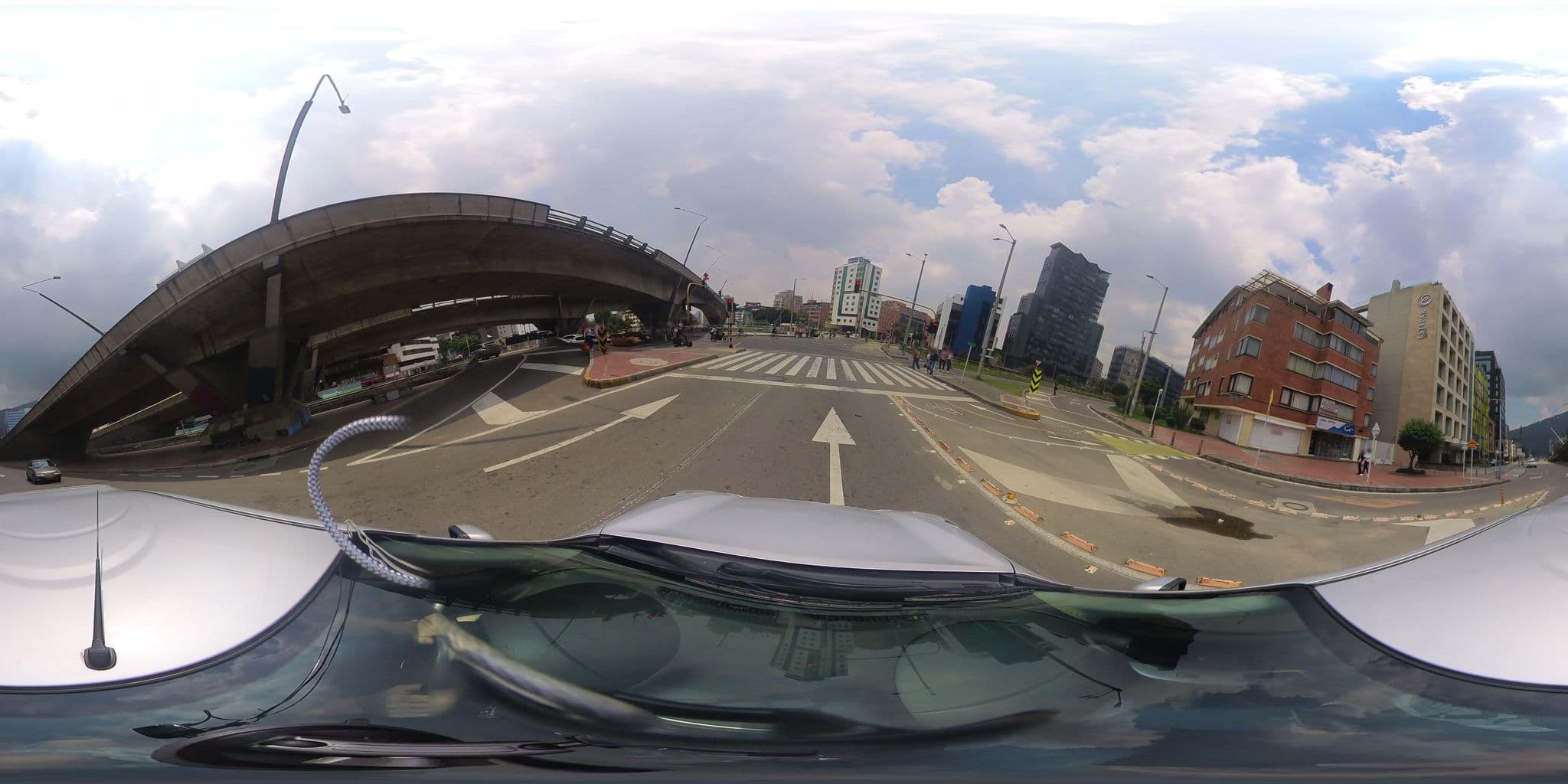 Street view near Hotel Estelar Calle 100, Barrio San Luis — © Kaart_Local (CC BY-SA · Mapillary)