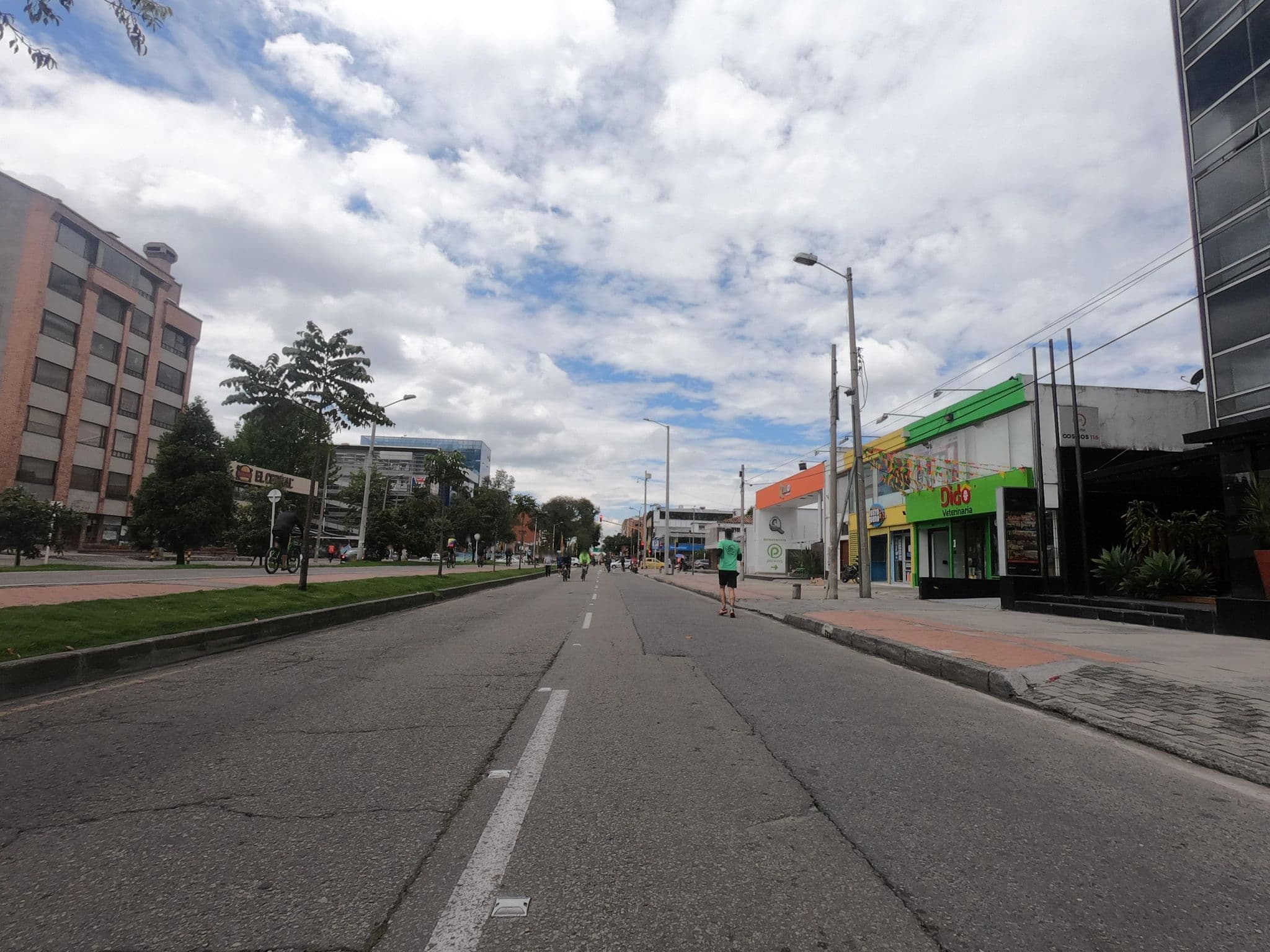 Street view near One Sixteen, Barrio San Luis — © angoca (CC BY-SA · Mapillary)