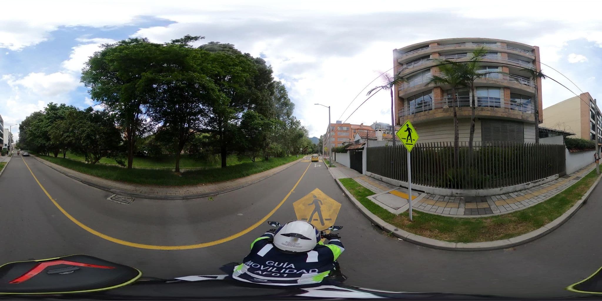 Street view near Hotel Club House, Barrio San Luis — © krojasSDM (CC BY-SA · Mapillary)