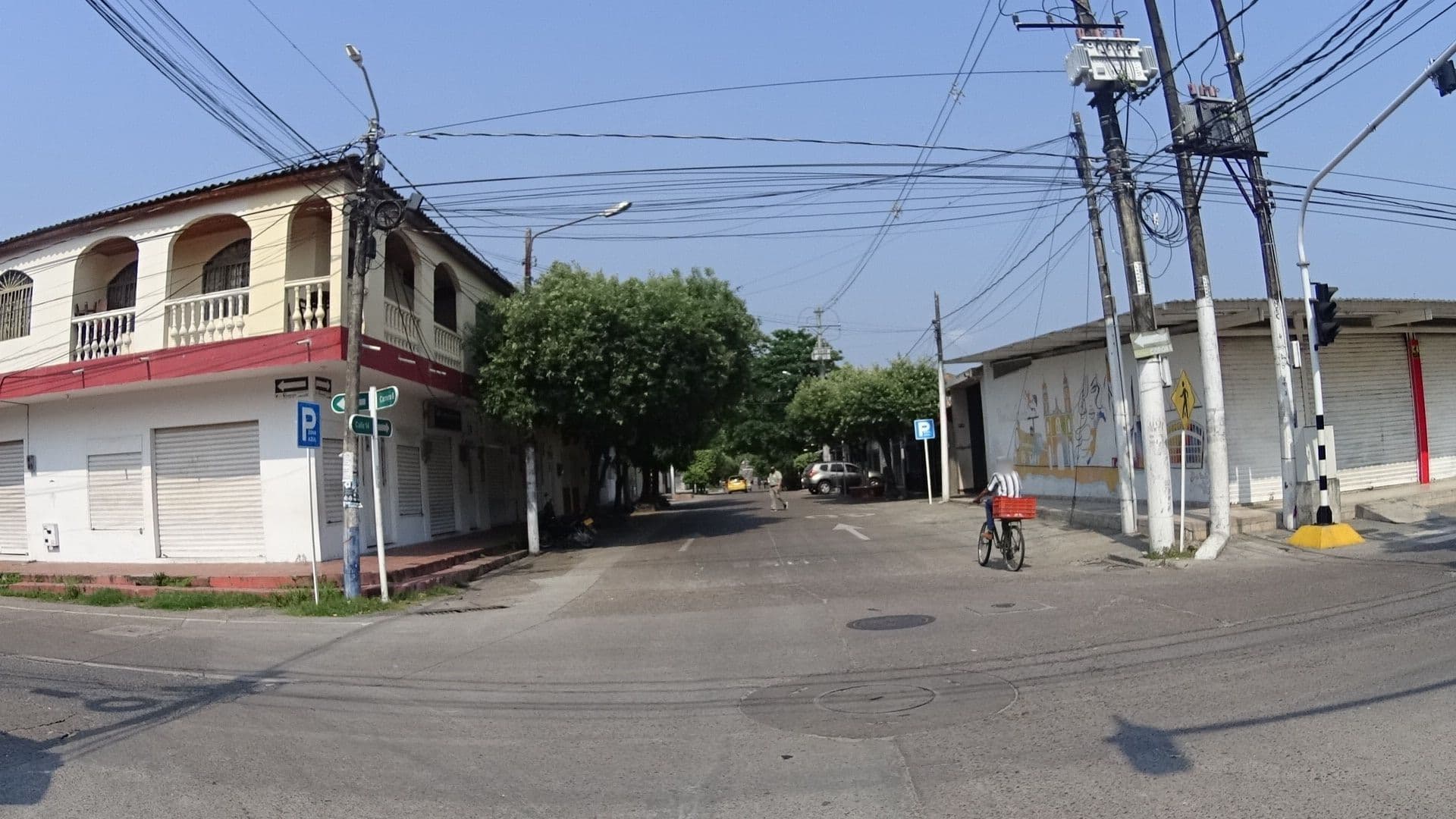 Street view near Hotel Montreal, La Dorada — © juliancastroz (CC BY-SA · Mapillary)