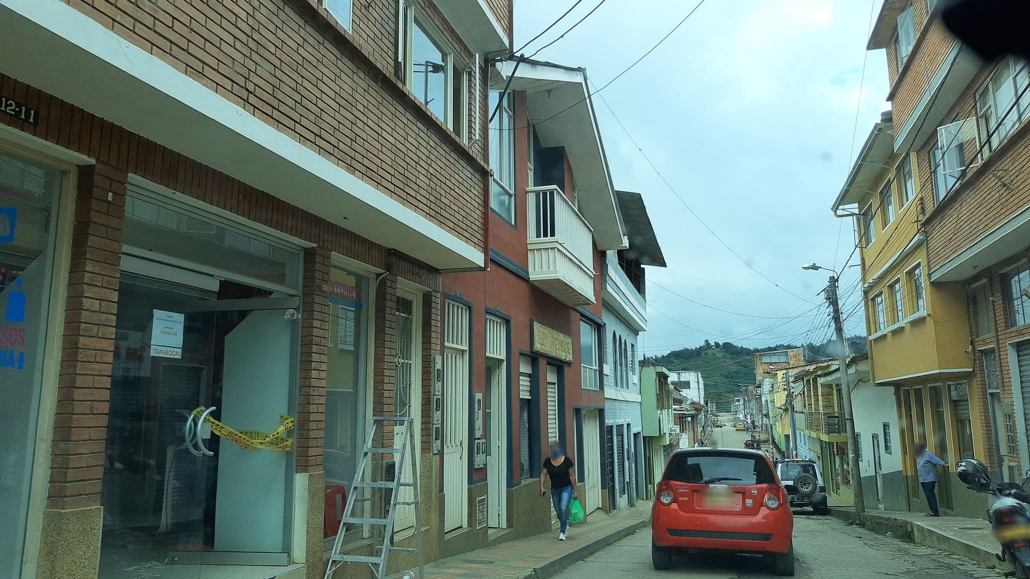 Street view near kambra Hotel Campestre, Garagoa — © luiscame (CC BY-SA · Mapillary)