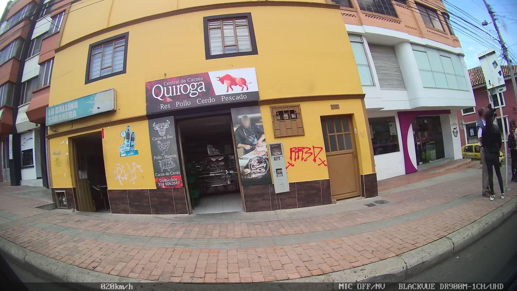 Street view near Hotel La Antigua, Tunja — © kaart_2 (CC BY-SA · Mapillary)