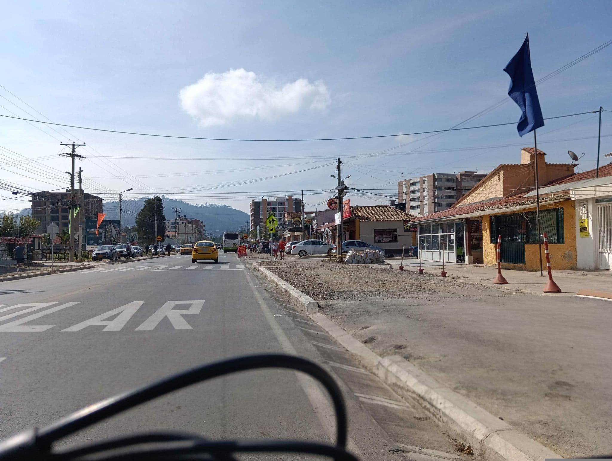 Street view near Hotel El Lago, Paipa — © leogiga (CC BY-SA · Mapillary)