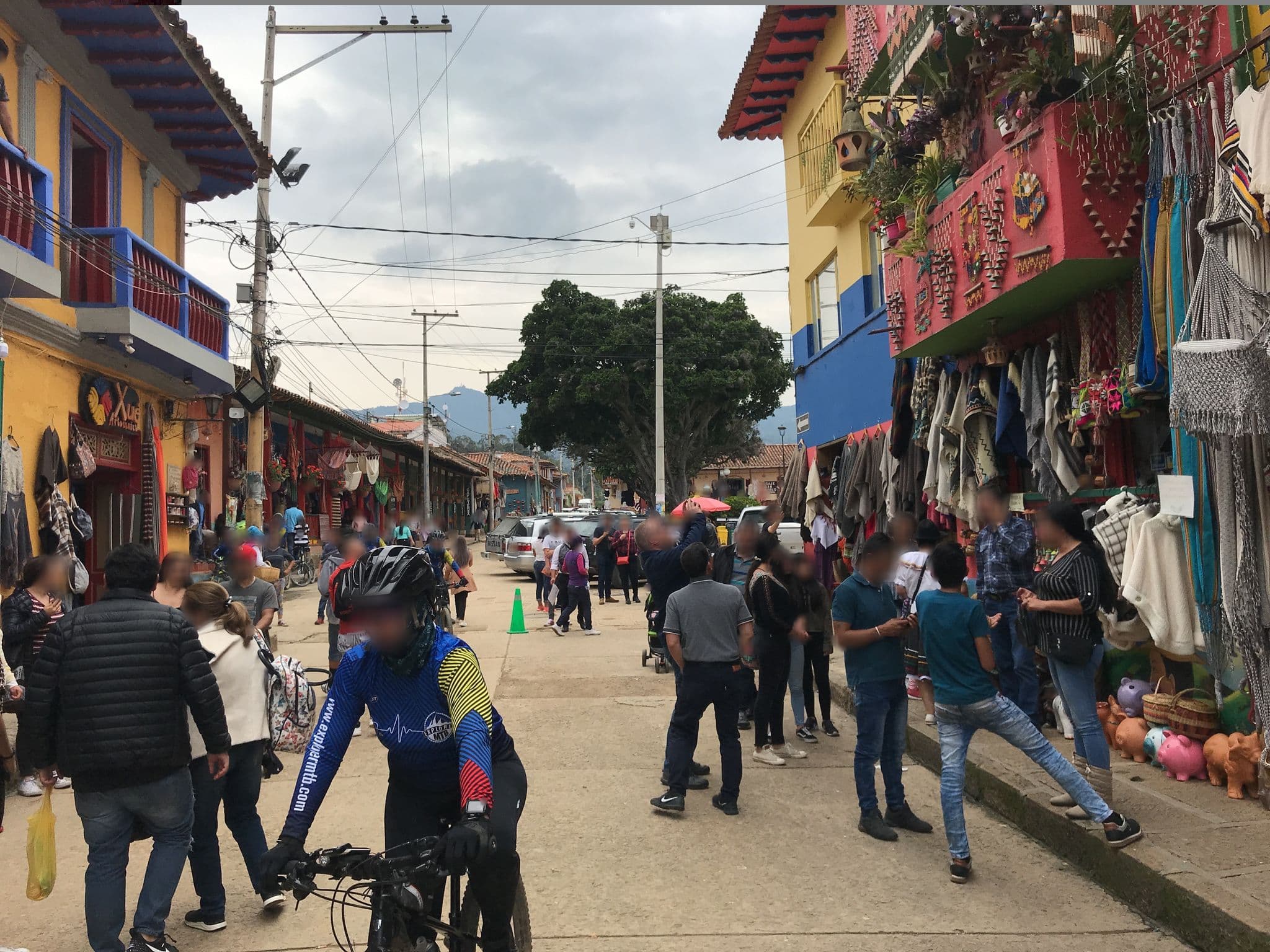 Street view near Hostería restaurante Nemqueteba, Ráquira — © ejegg (CC BY-SA · Mapillary)