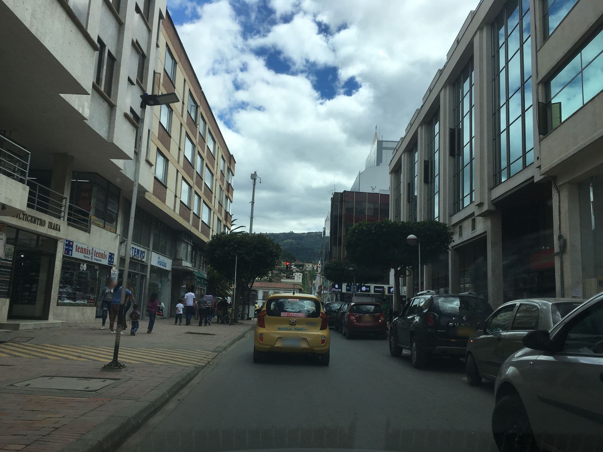 Street view near Hotel Sol Internacinal de Sogamoso, Sogamoso — © nicovargas (CC BY-SA · Mapillary)