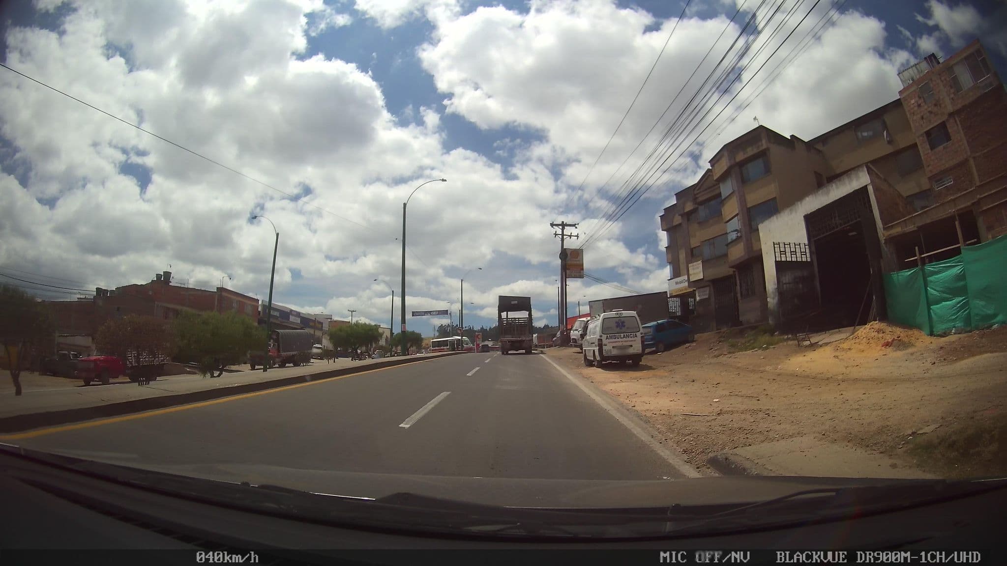 Street view near Hotel el paso, Tunja — © kaart_4 (CC BY-SA · Mapillary)