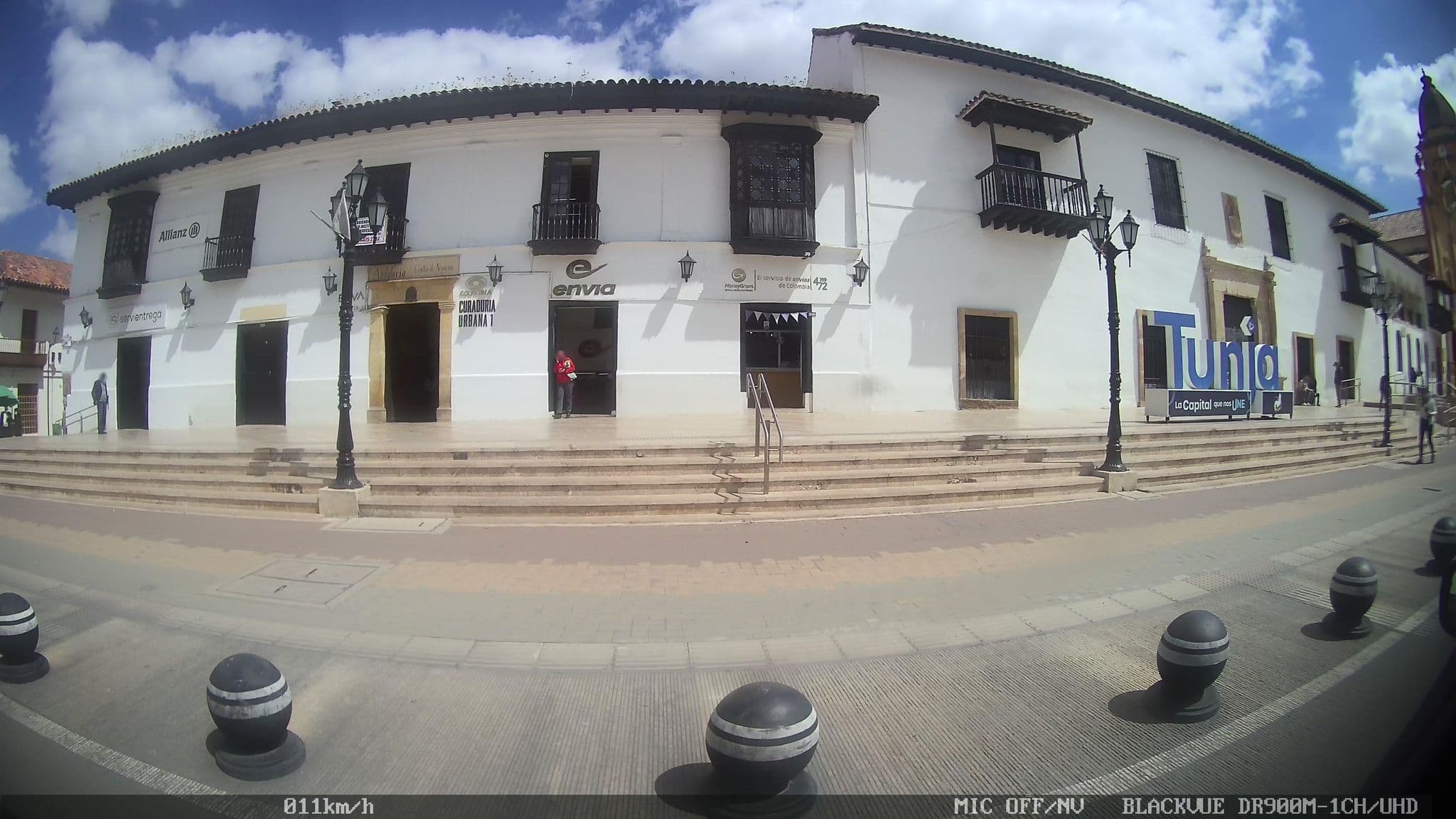 Street view near Hotel Conquistador, Tunja — © taylorsmock (CC BY-SA · Mapillary)