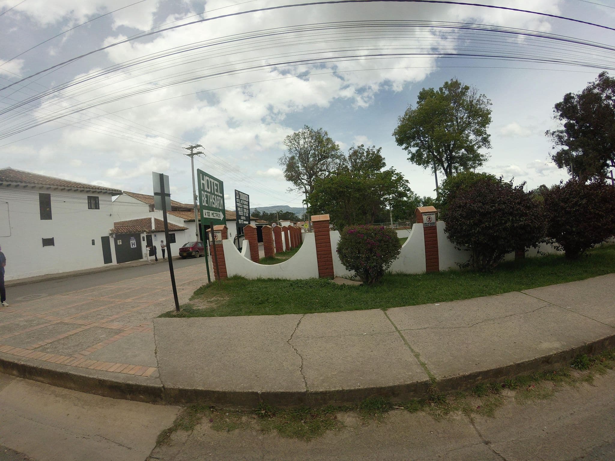 Street view near Casa Noche Azul Alojamiento Turístico, Villa de Leyva — © angoca (CC BY-SA · Mapillary)