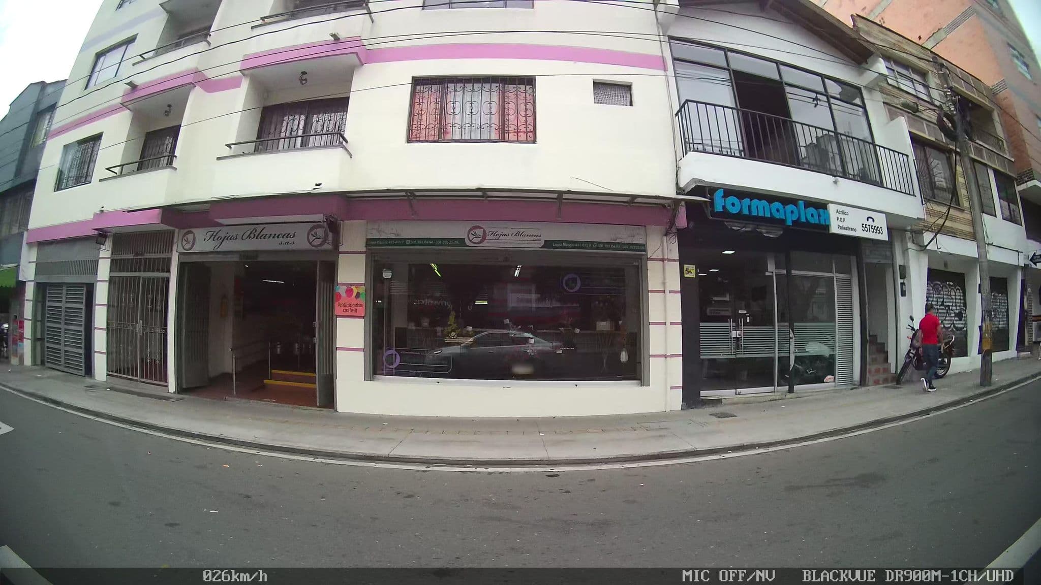 Street view near Hotel Eleven, Medellín — © kaart_4 (CC BY-SA · Mapillary)