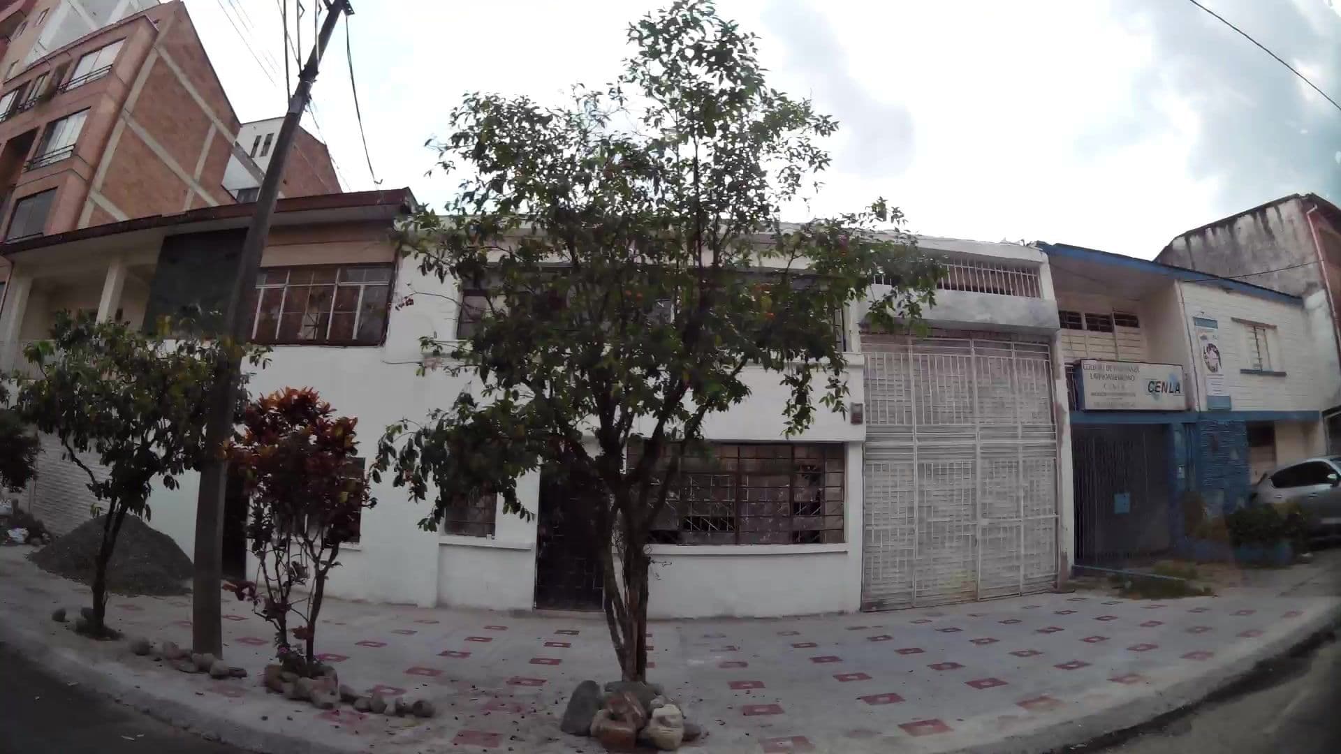Street view near Hotel Paradise Bulerias, Medellín — © kaartcam (CC BY-SA · Mapillary)