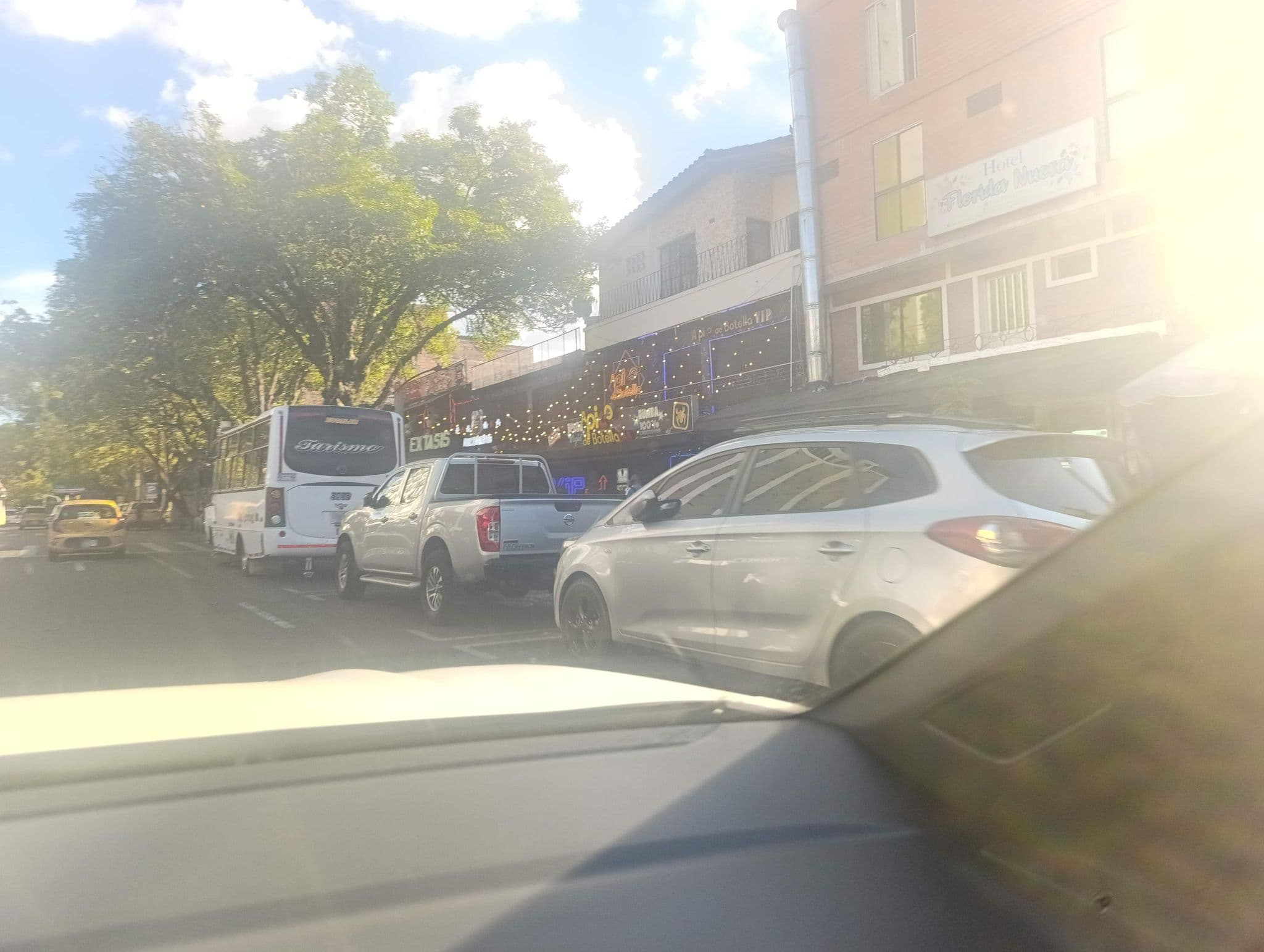 Street view near Hotel Vittapark, Medellín — © Map_Andruis (CC BY-SA · Mapillary)