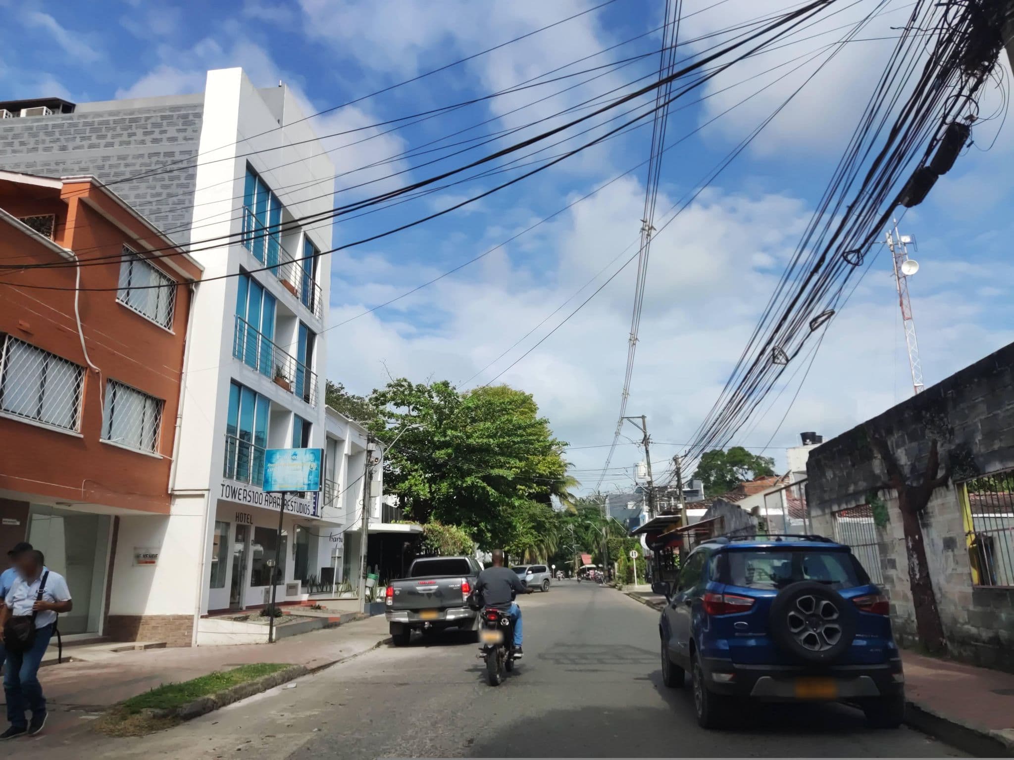 Street view near Hotel Barbacoa Casa de Huespedes, Apartadó — © zapata31 (CC BY-SA · Mapillary)