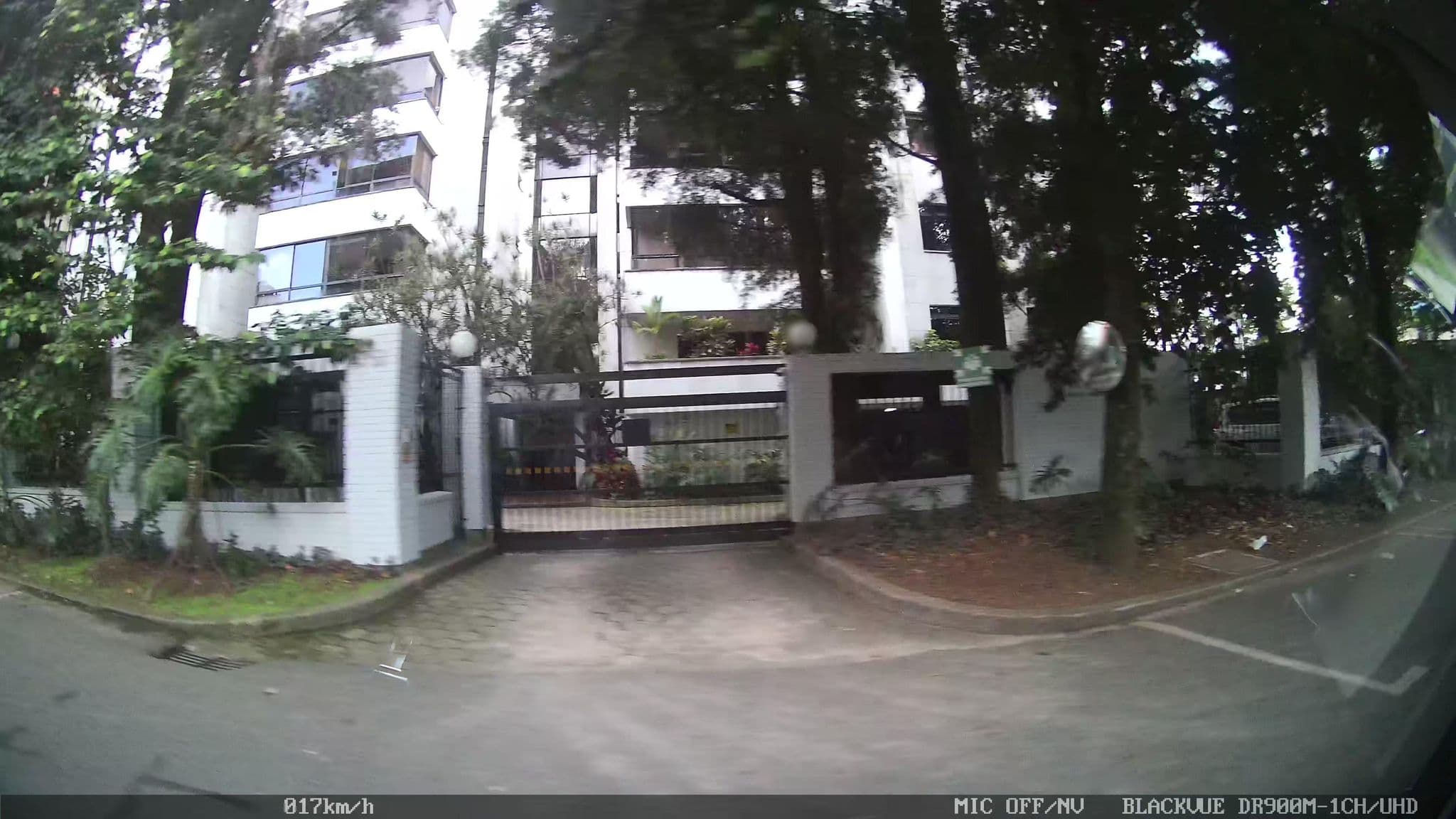 Street view near ElCielo Hotel, Itagüí — © kaart_4 (CC BY-SA · Mapillary)