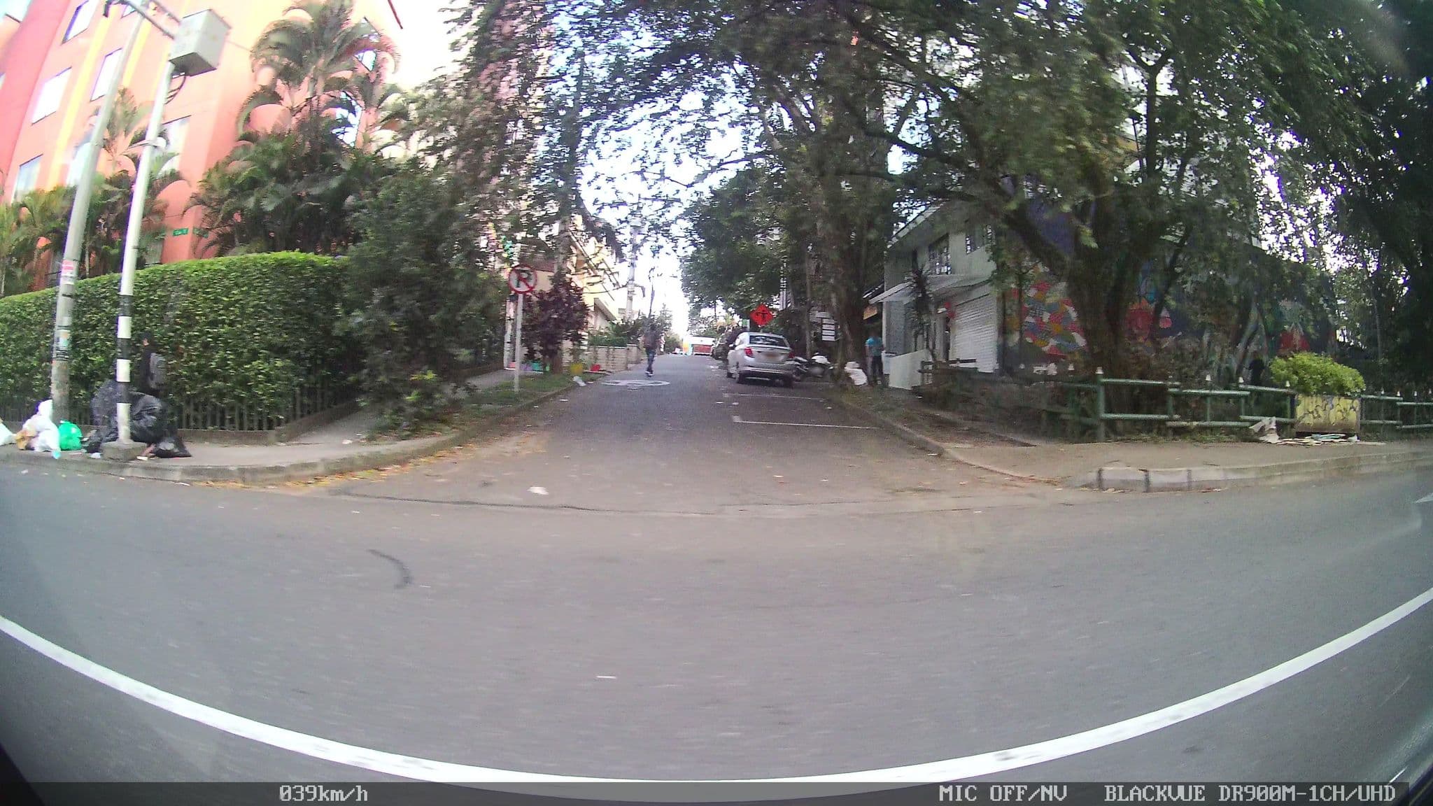 Street view near Florentina Hostal, Medellín — © kaart_4 (CC BY-SA · Mapillary)
