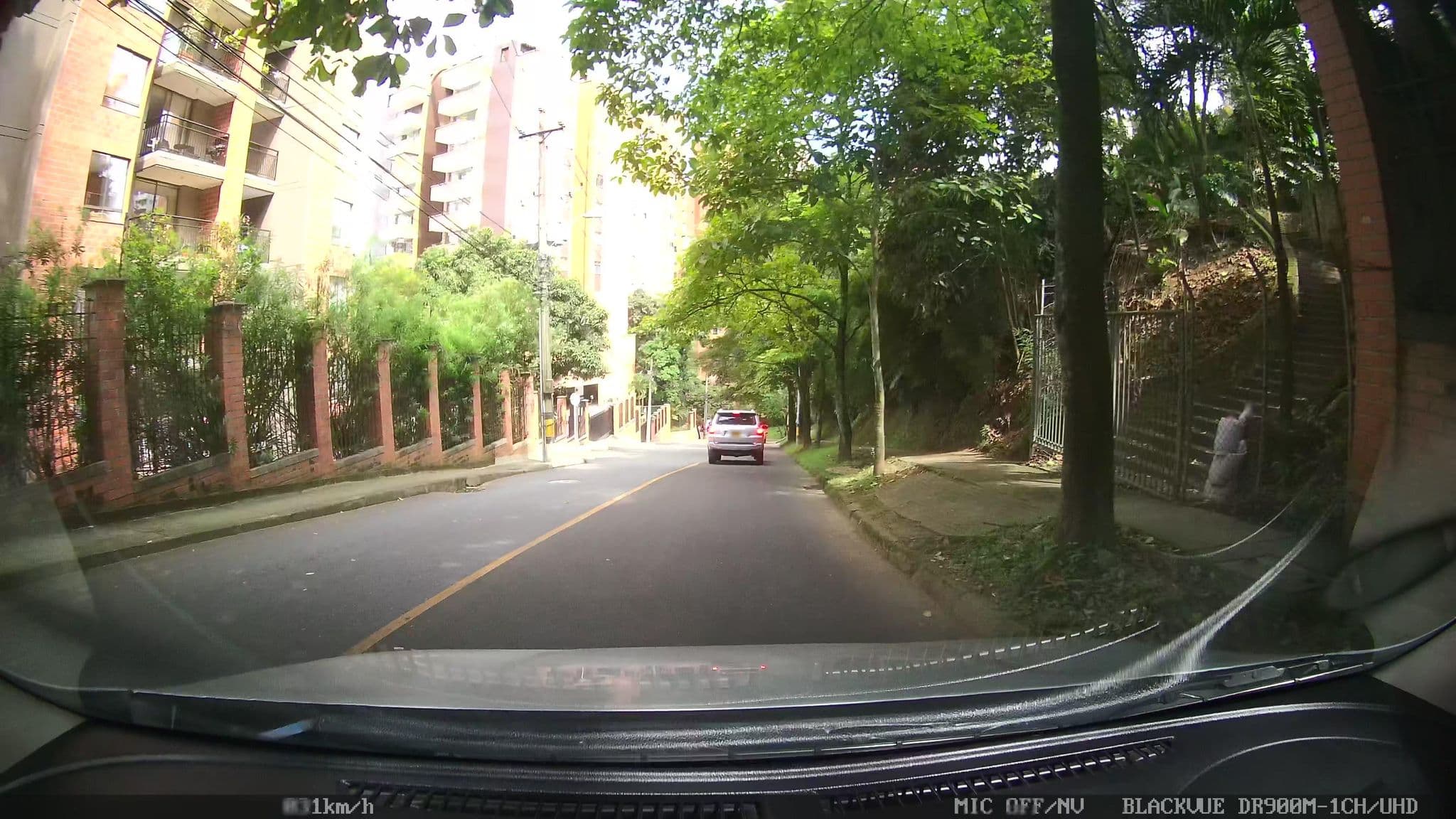 Street view near Hotel Dann Carlton Belfort, Medellín — © kaart_4 (CC BY-SA · Mapillary)