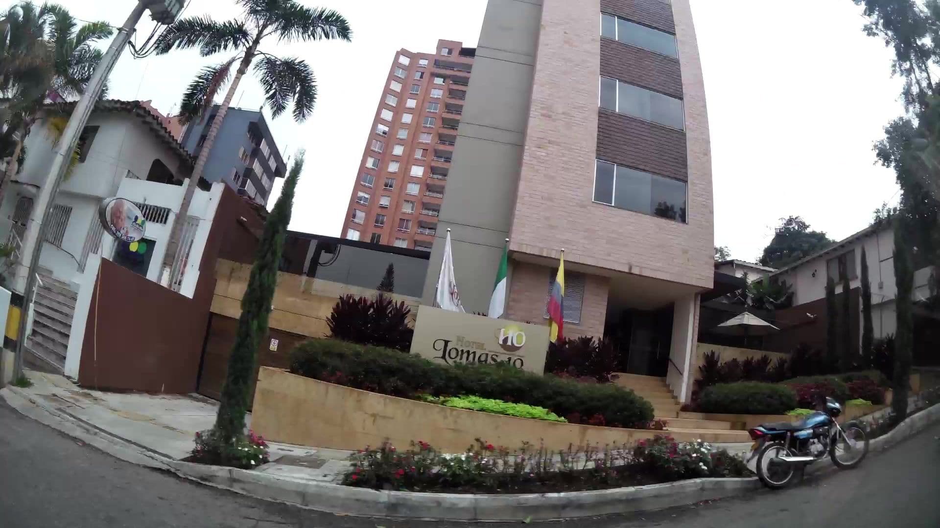 Street view near Hotel Lomas 10, Medellín — © kaartcam (CC BY-SA · Mapillary)