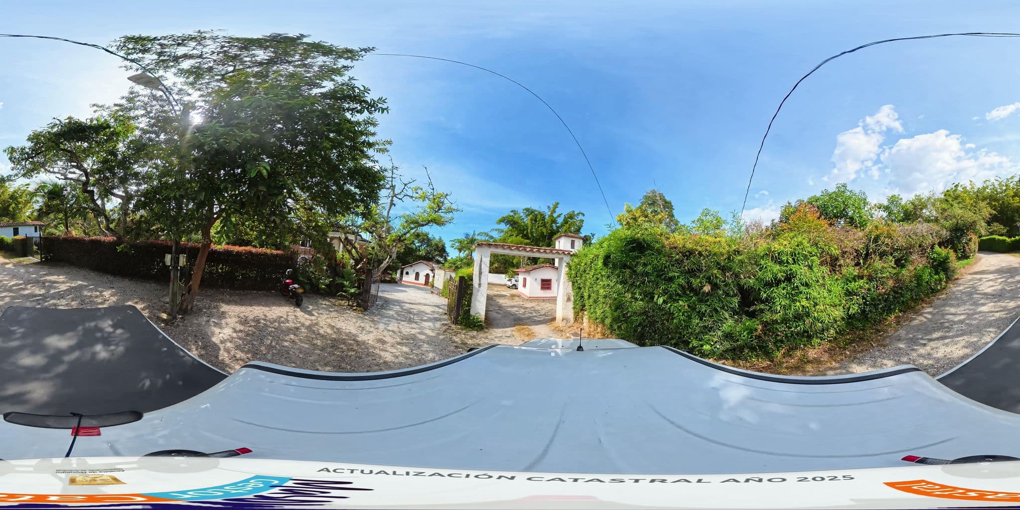 Street view near Hotel Llanogrande Inn, Rionegro — © CMPCONSULTORIA (CC BY-SA · Mapillary)