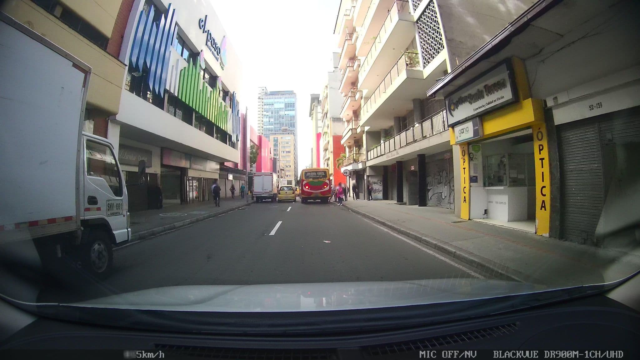 Street view near Hotel Country Medellín, Medellín — © kaart_4 (CC BY-SA · Mapillary)
