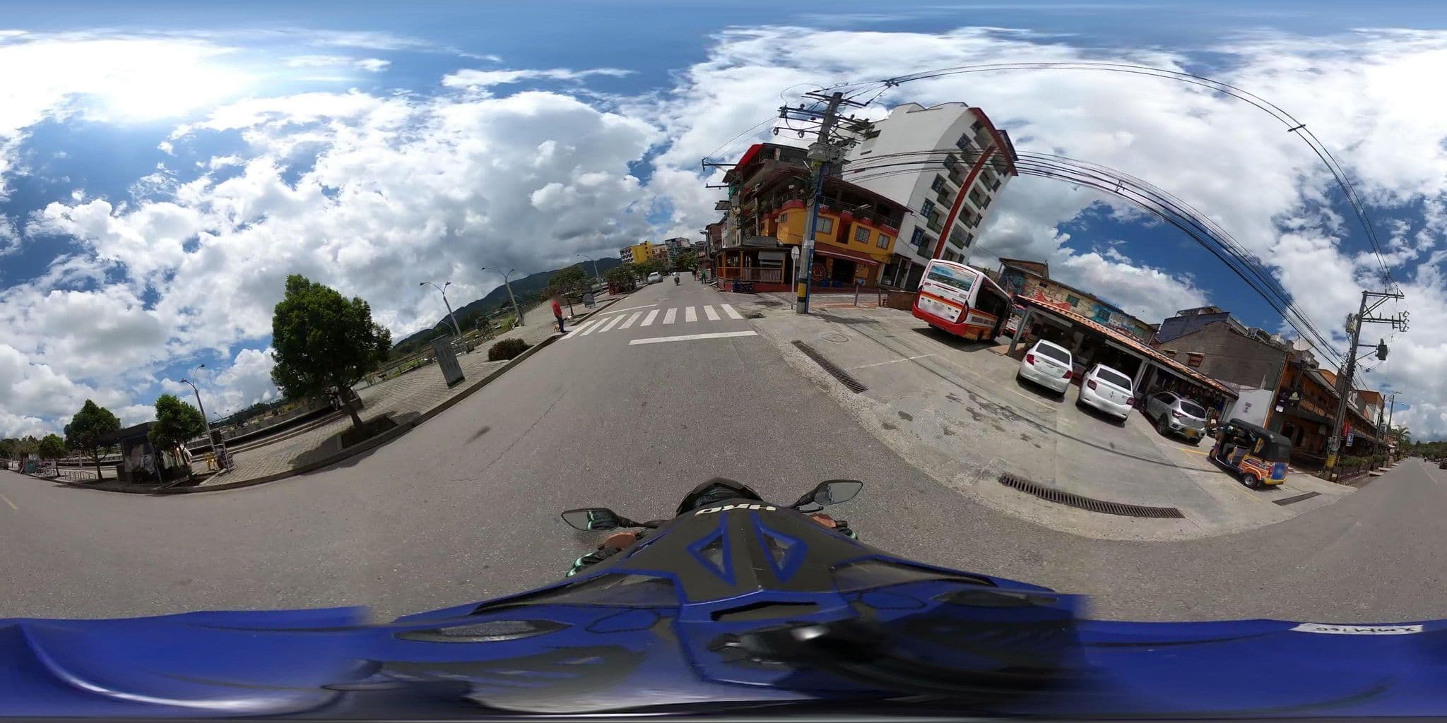 Street view near Hotel Pietrasanta, Guatapé — © 360recorrido (CC BY-SA · Mapillary)